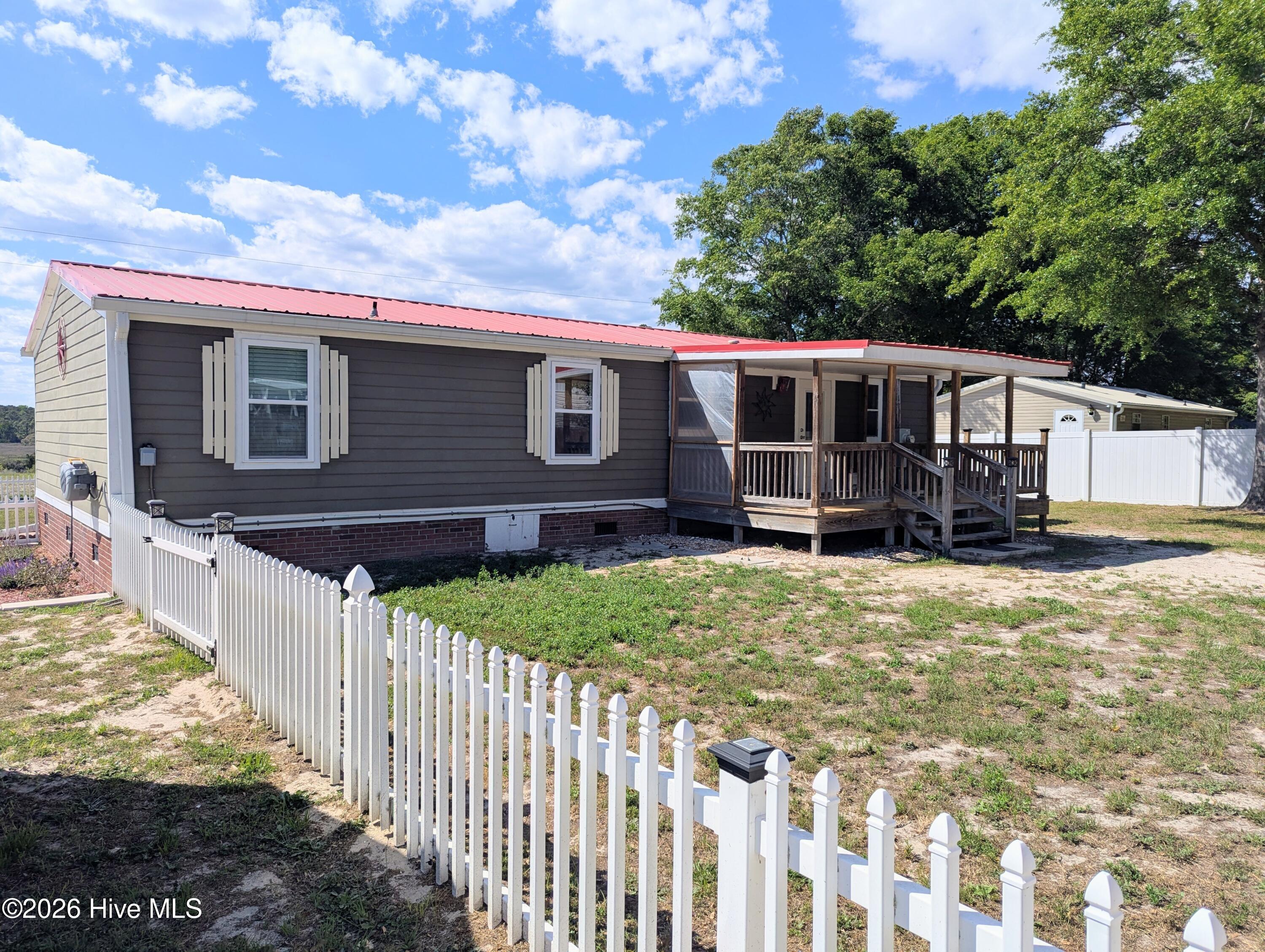 100556092 | Photo 24