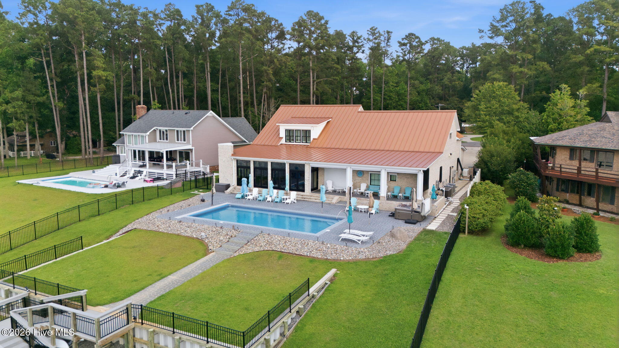 685 Raymond Road,Arapahoe