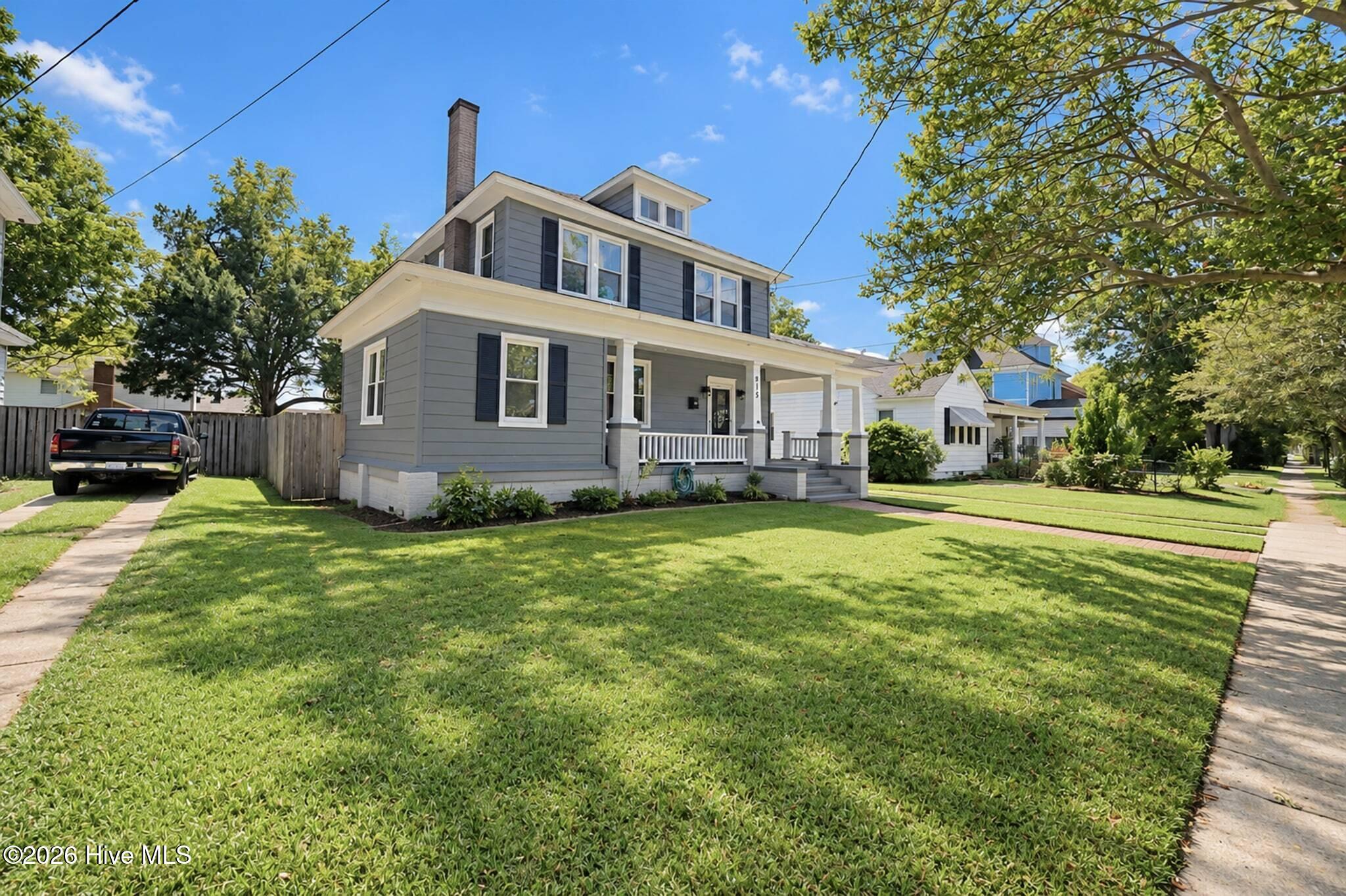 Photo 1 of Single family home for sale at 913 W Church St, Elizabeth City, NC 27909 | MLS# 100605710 | Listing updated on 2026-09-29
