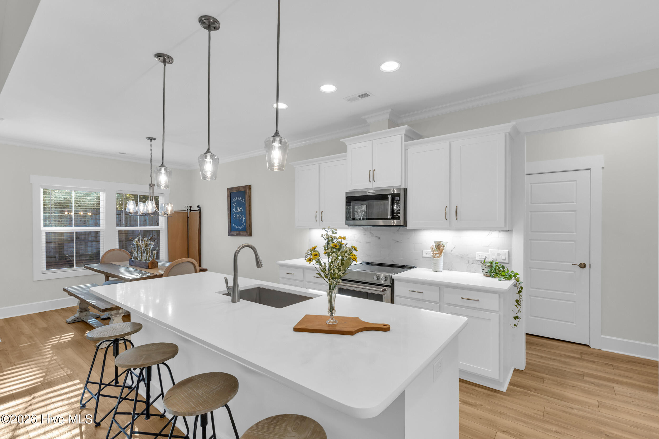 100550757 | Photo 13