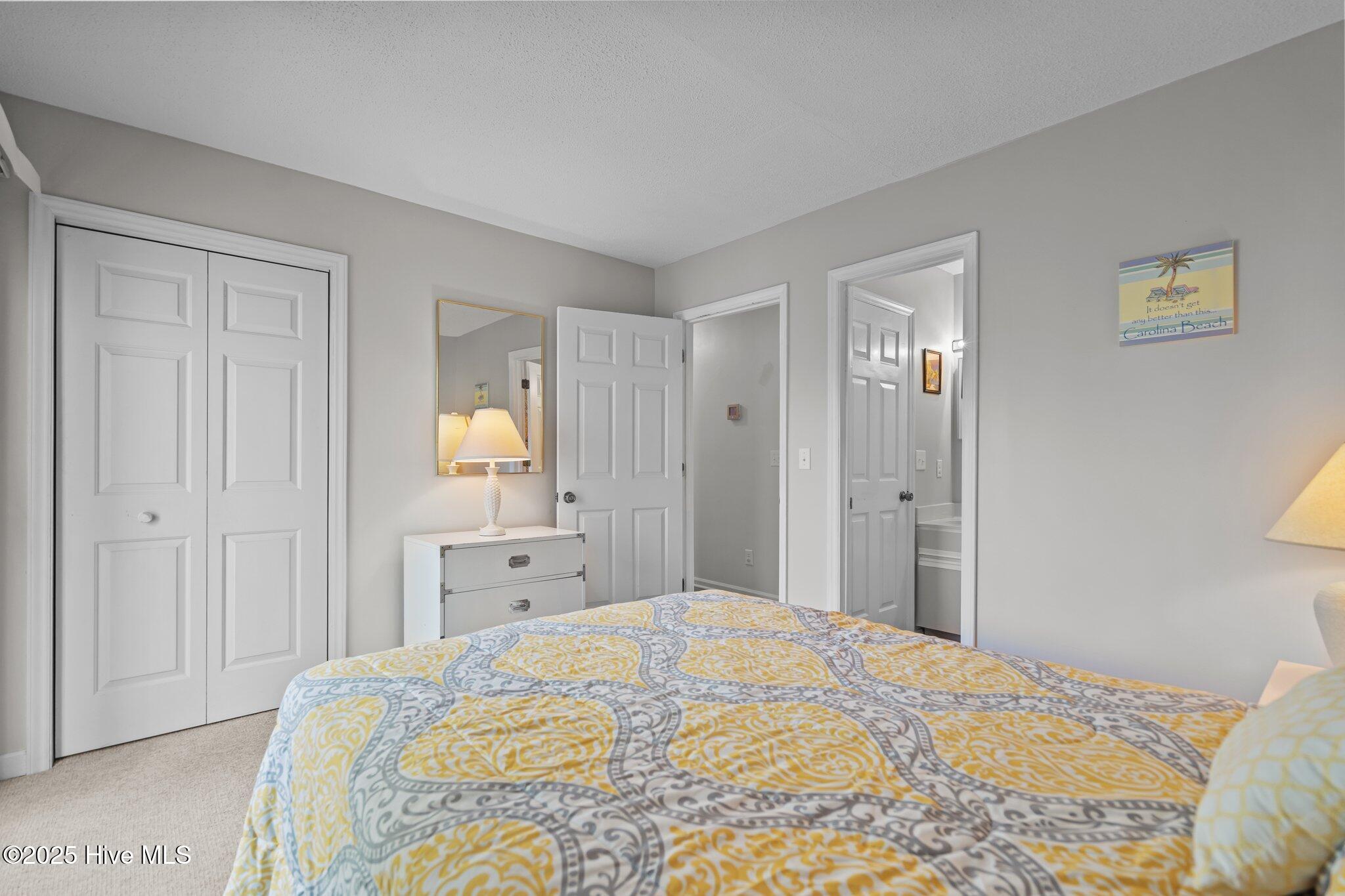 100554809 | Photo 33