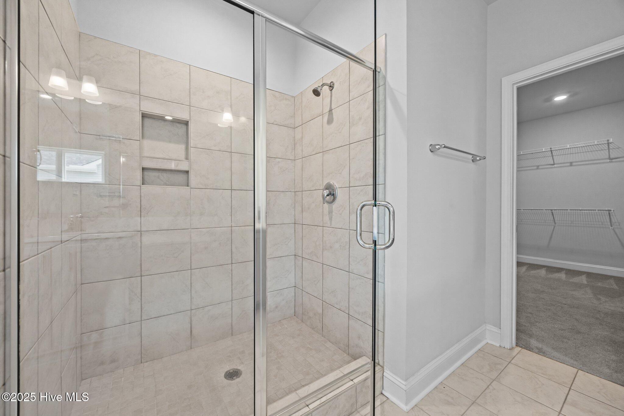 100503242 | Photo 31