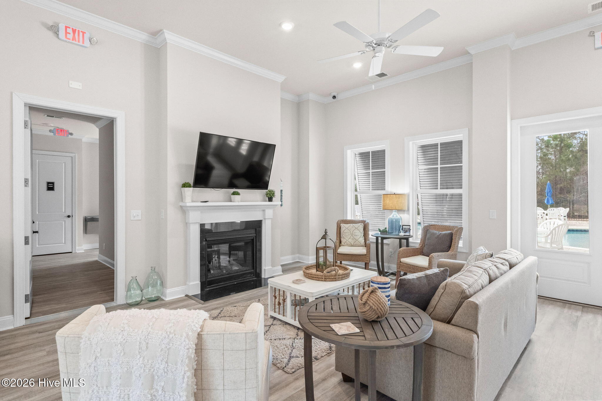 100557822 | Photo 36