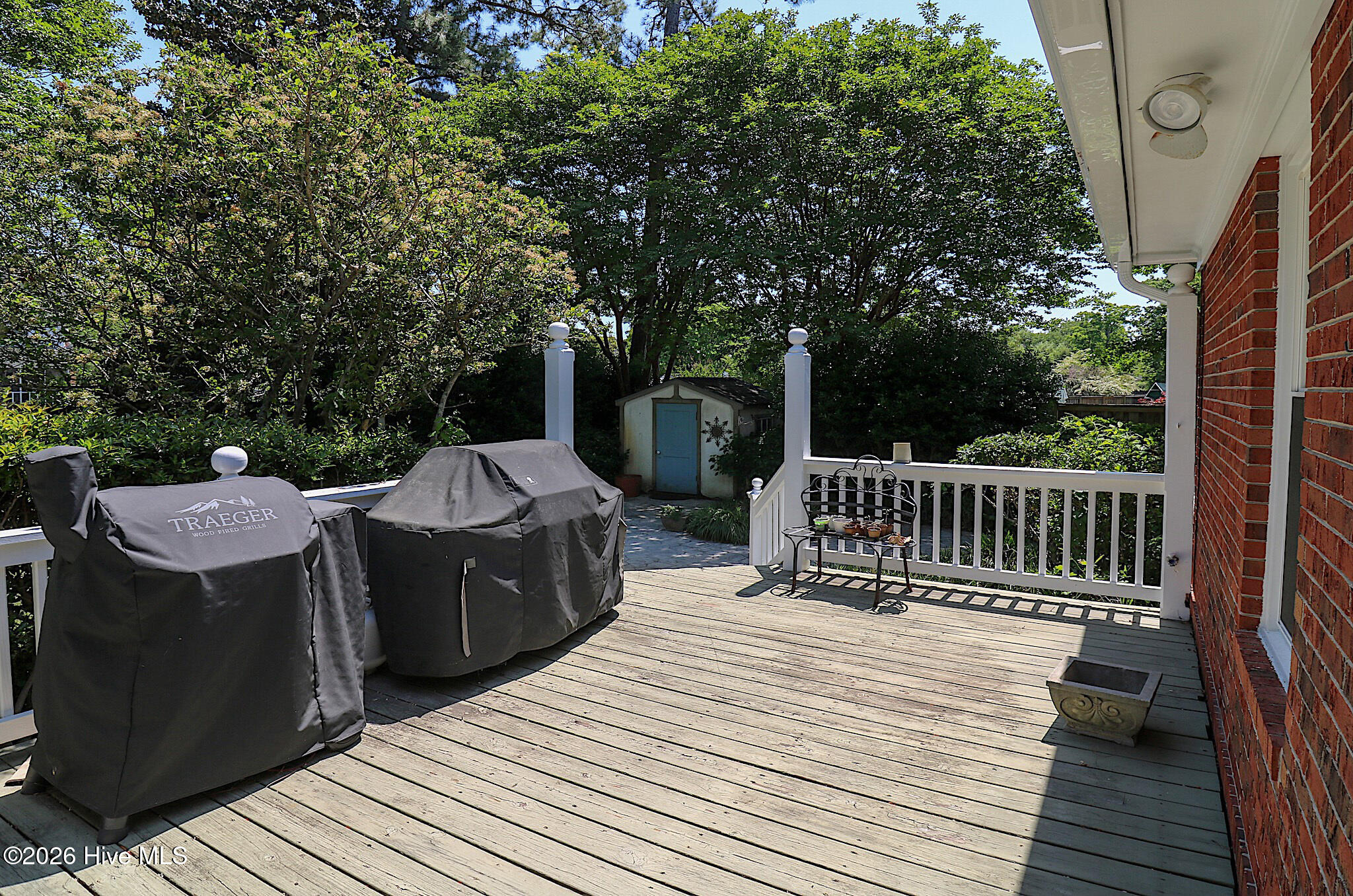 100569674 | Photo 40