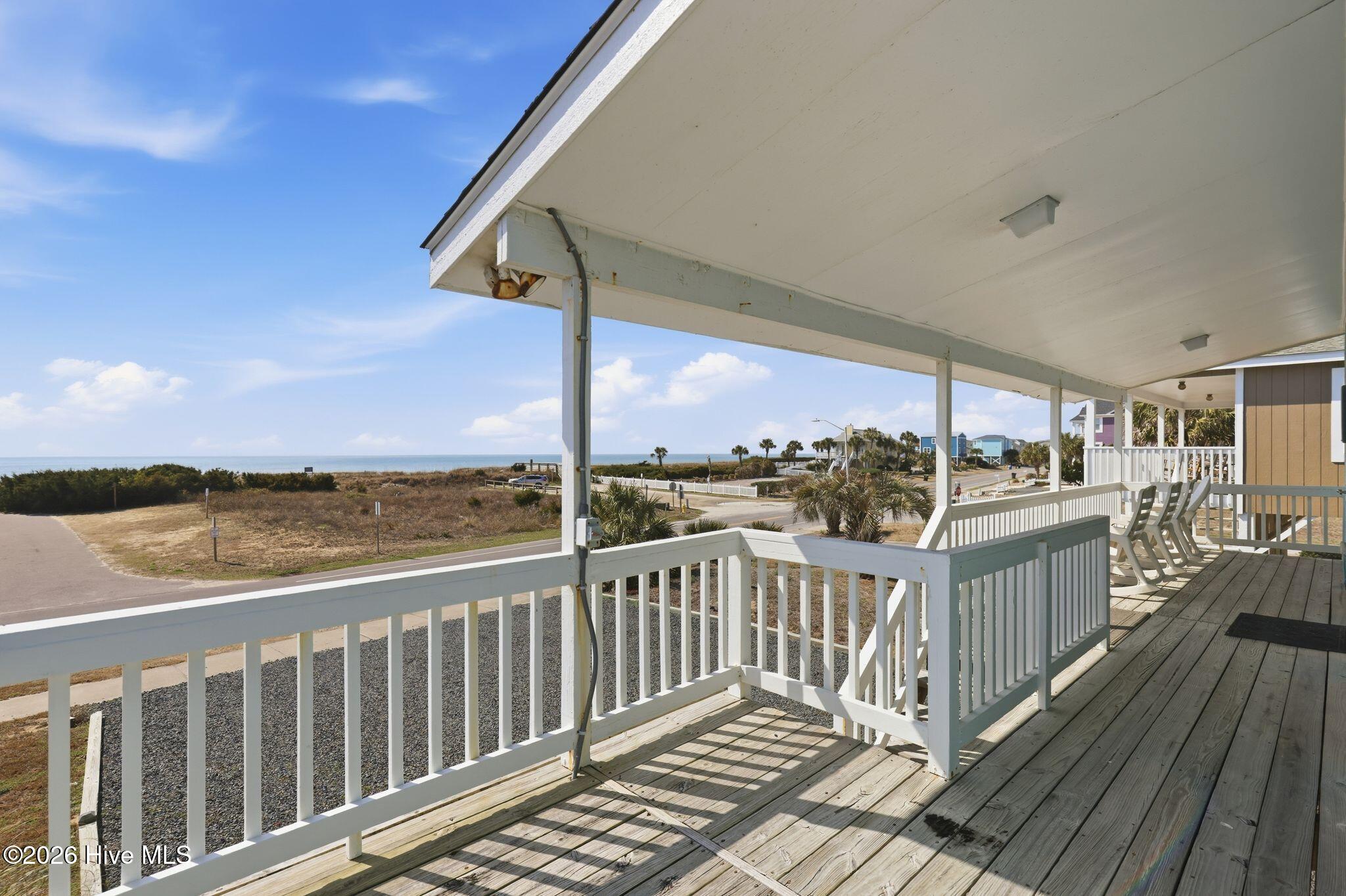 100558178 | Photo 12