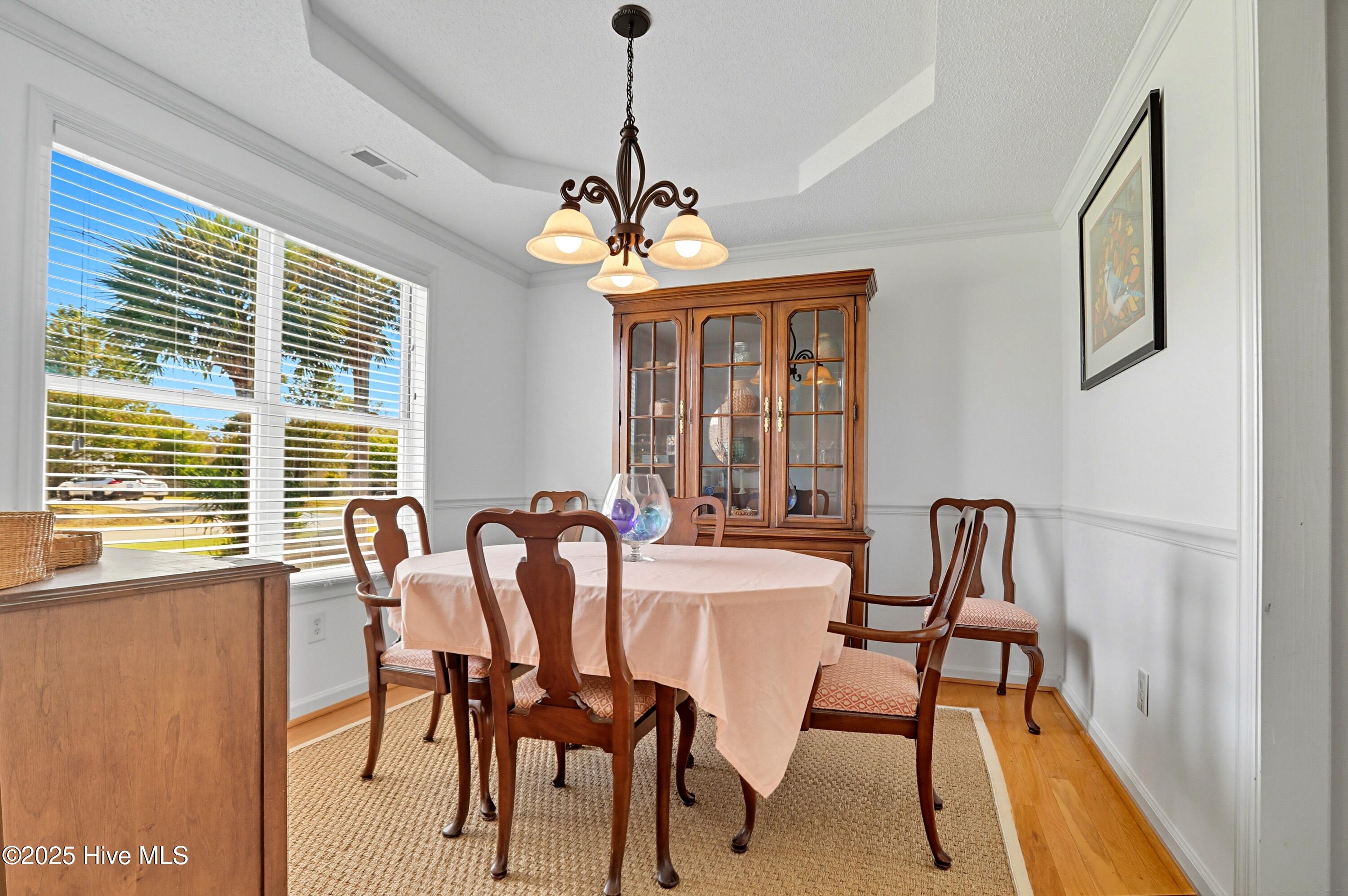 100532485 | Photo 14