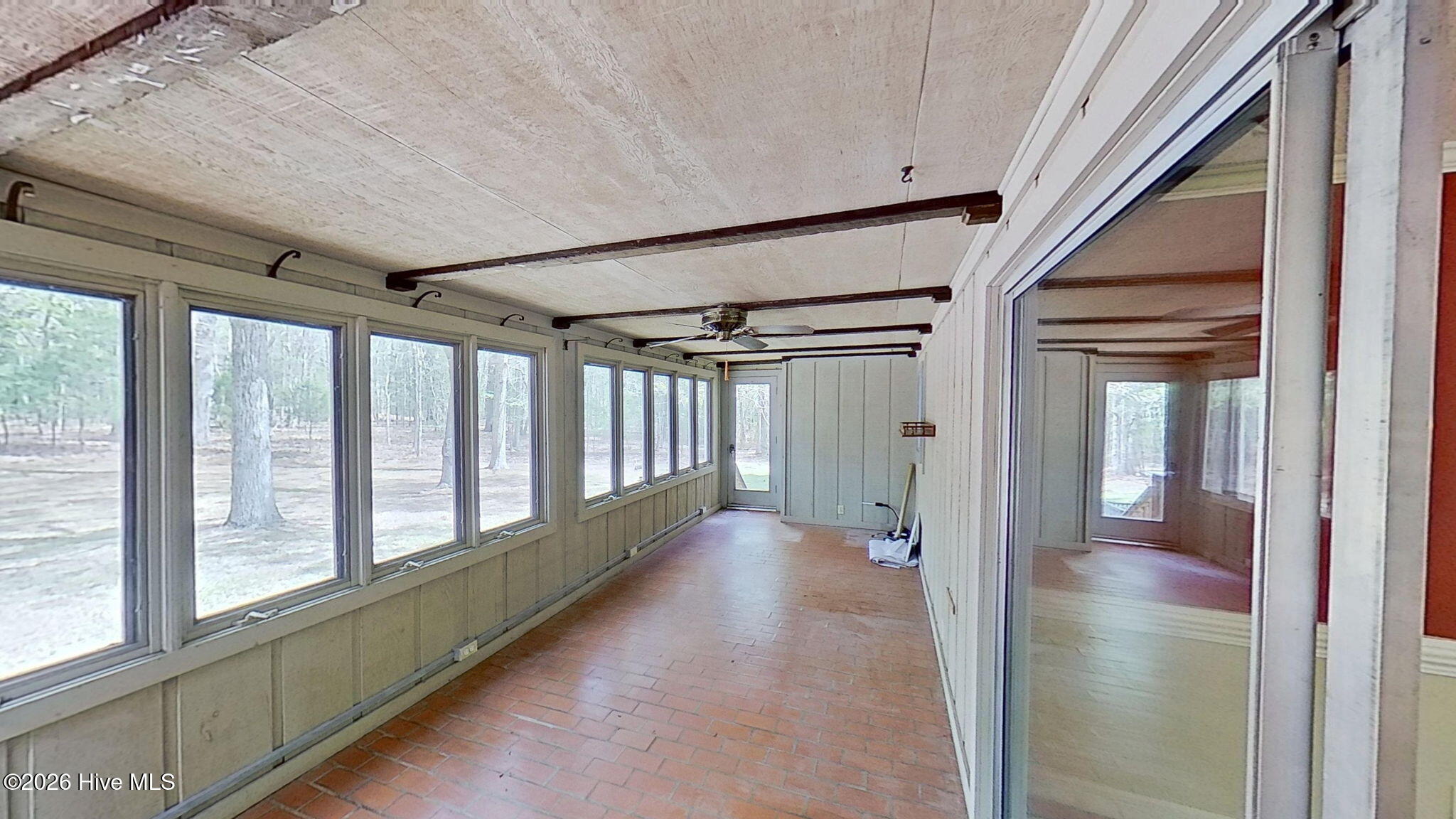 512 Raymond Drive,Arapahoe