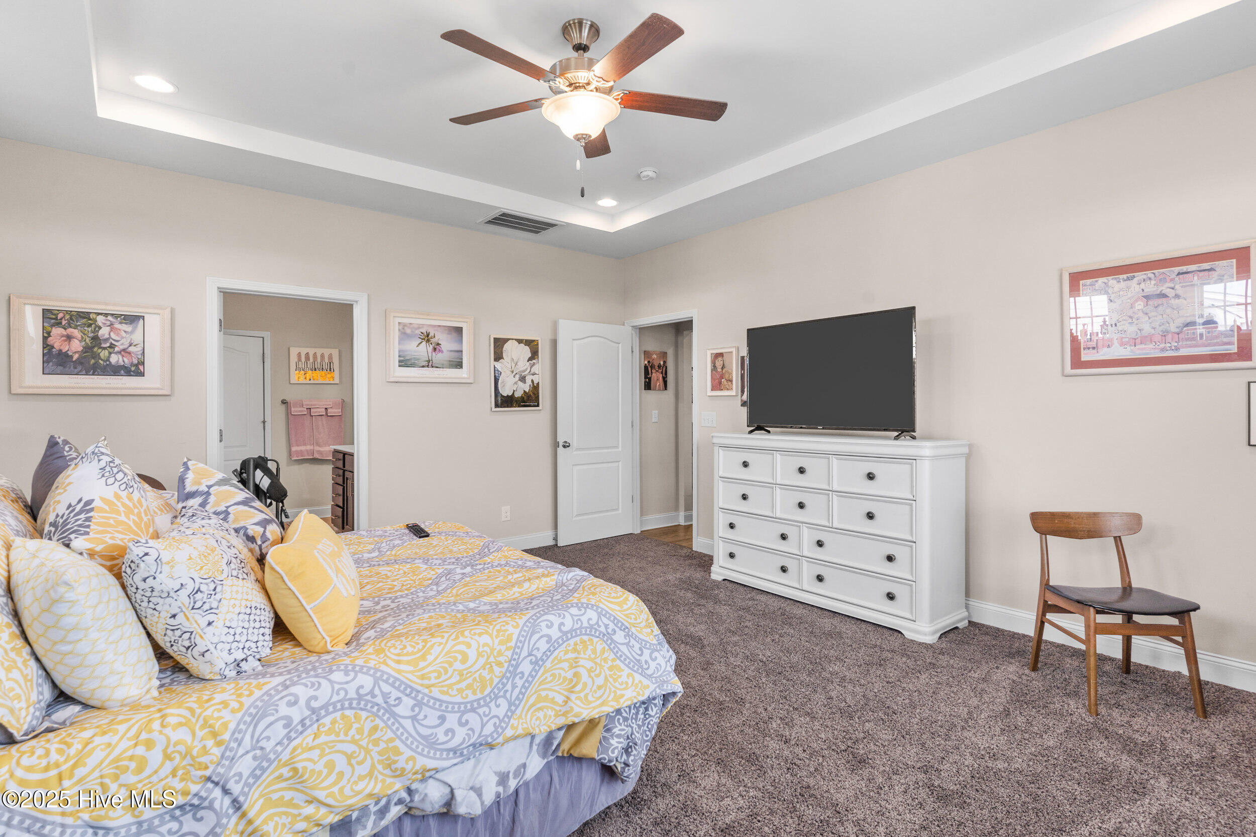 100513907 | Photo 18