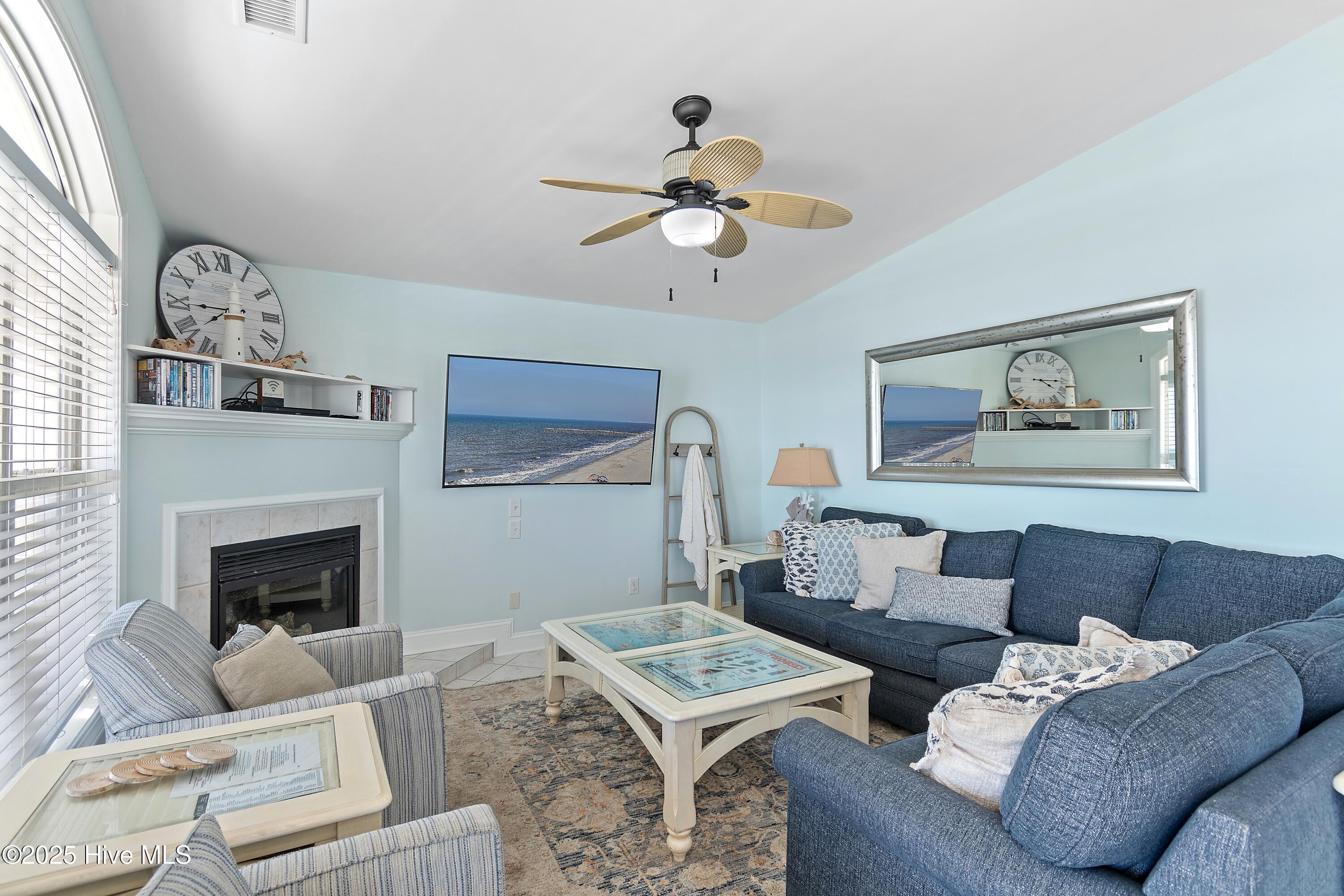 100541214 | Photo 31