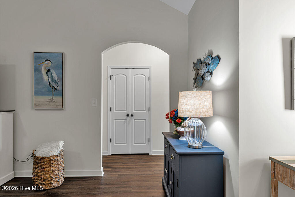 100552779 | Photo 35