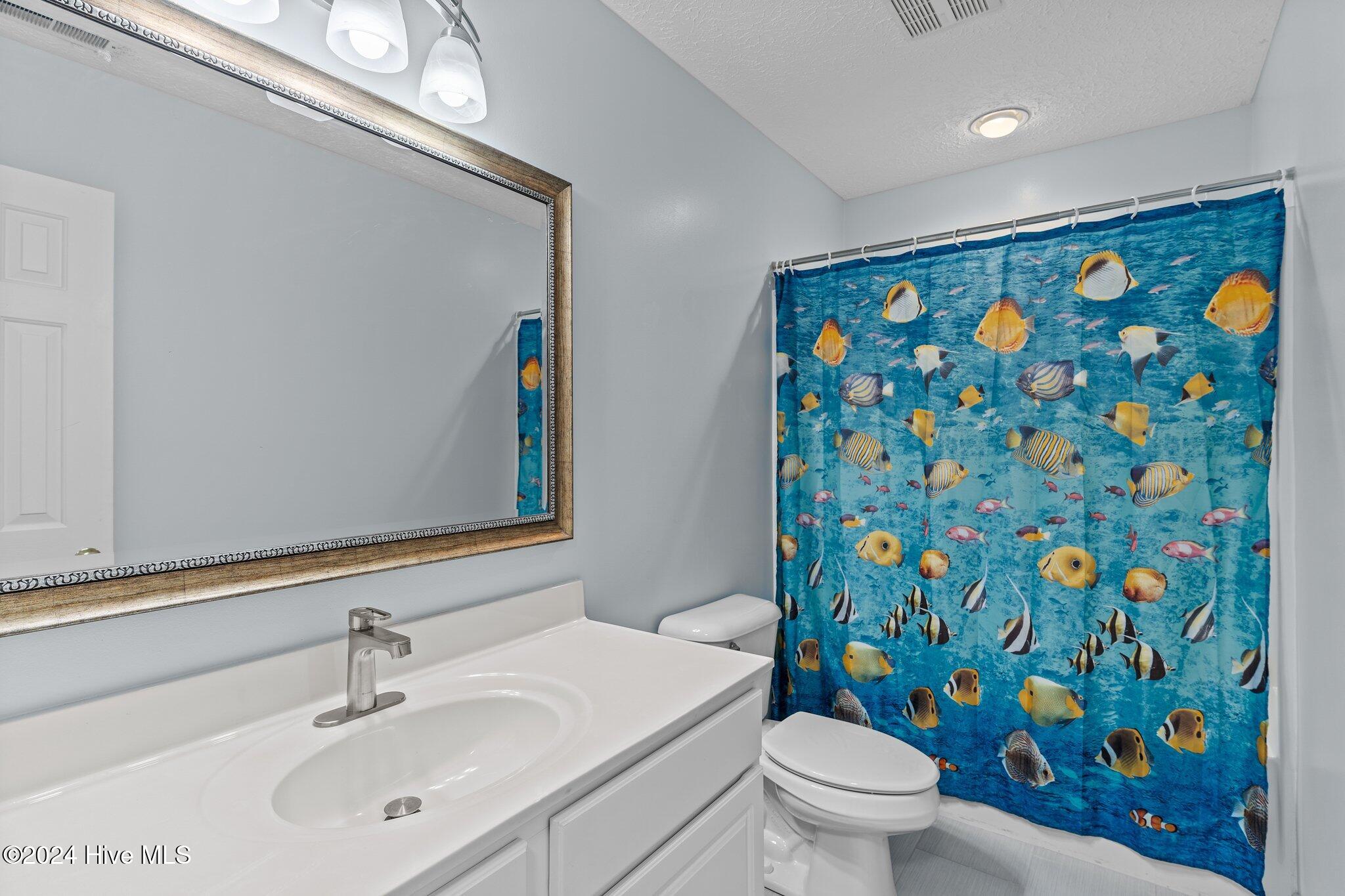 100474458 | Photo 21