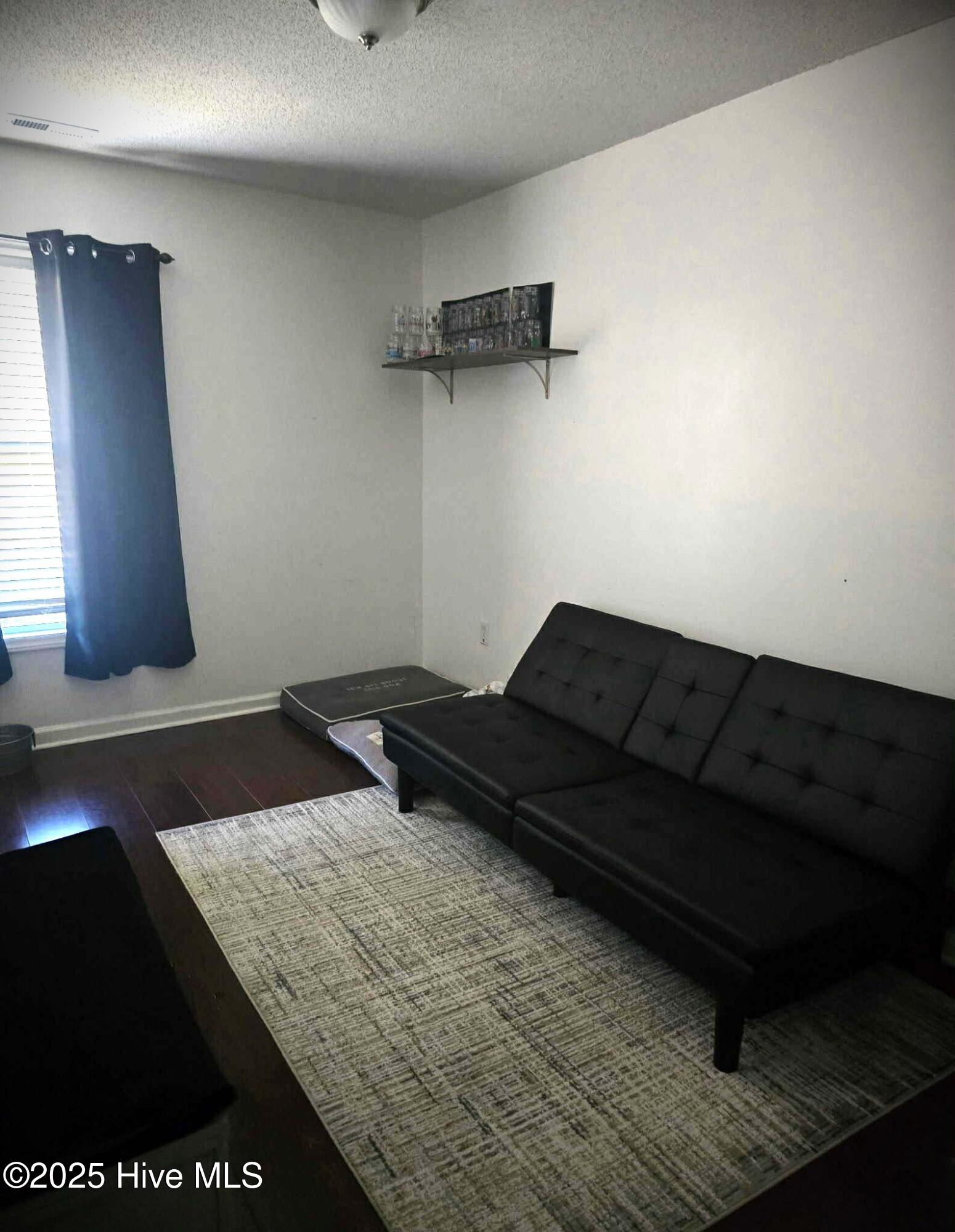 100540399 | Photo 14