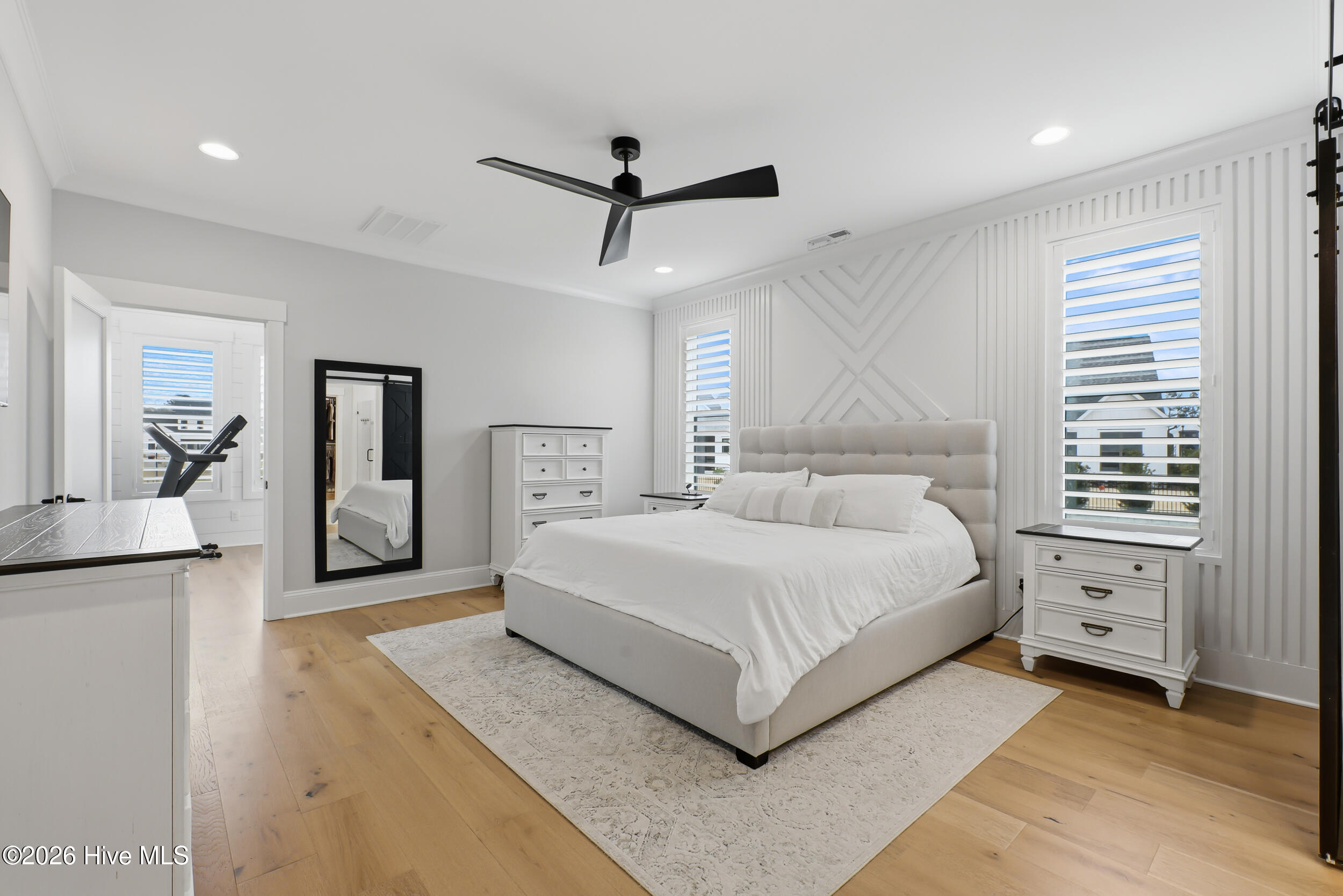 100551729 | Photo 21