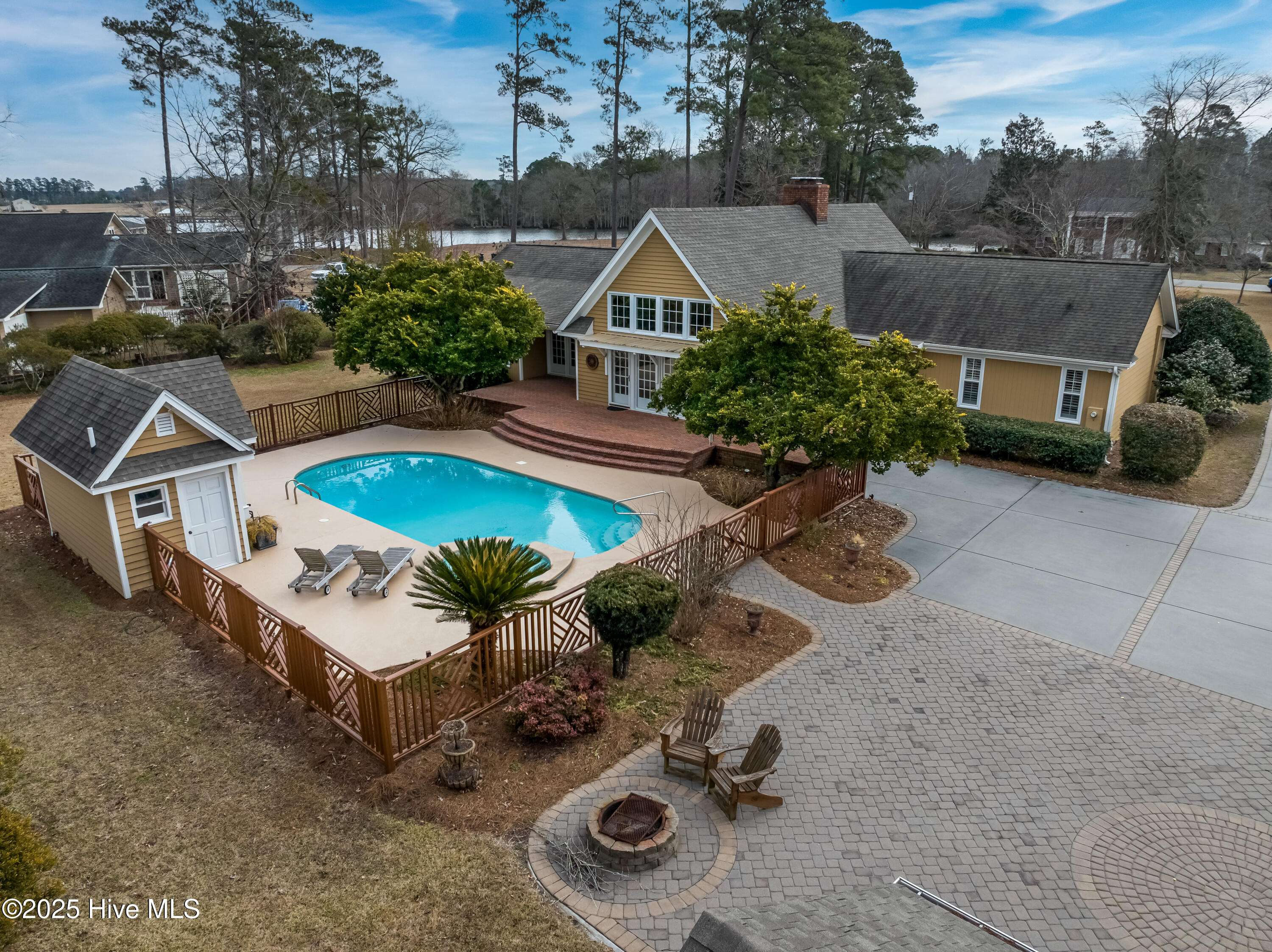 100485107 | Photo 49