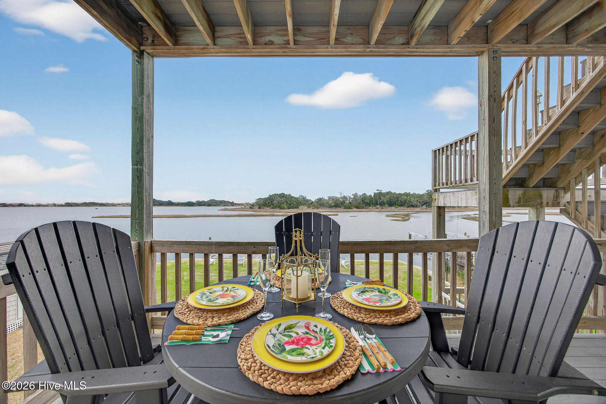 100558611 | Photo 40