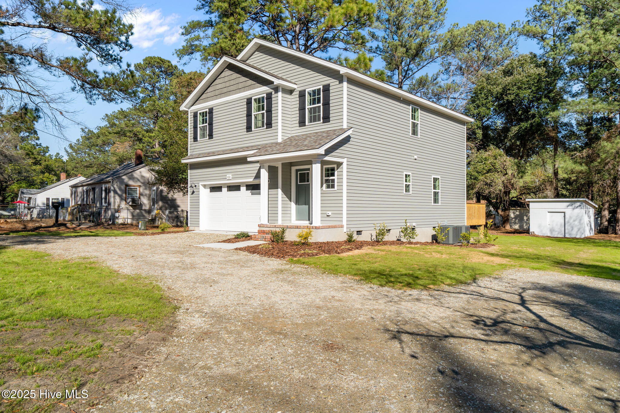 Homes for sale in Aberdeen, NC | 1010 W Saunders Ave, Aberdeen, NC 28315 | MLS# 100540041