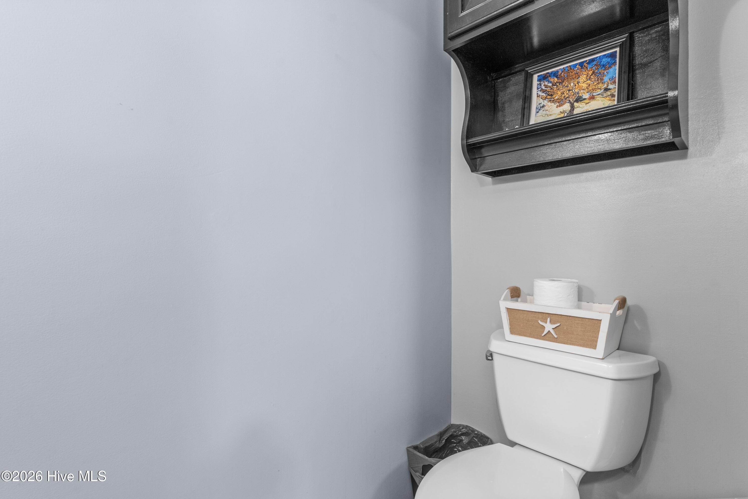 100569922 | Photo 27