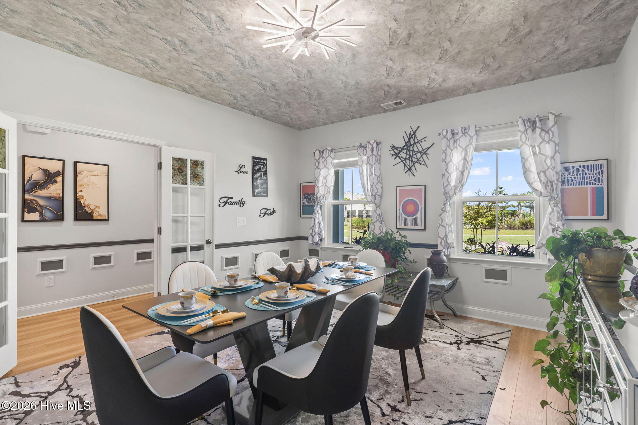 9410 Barnstormer Drive NW — listing photograph 4