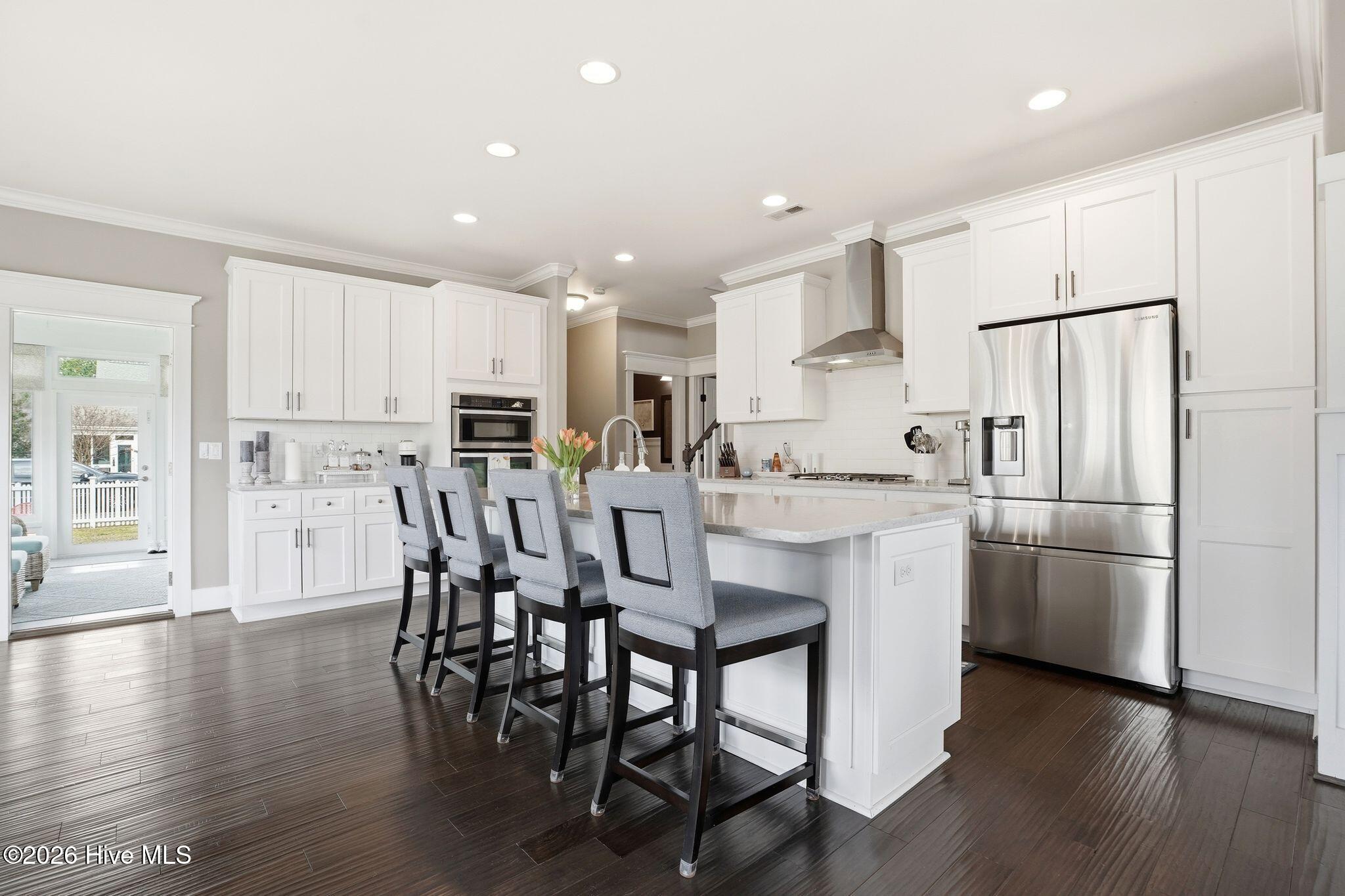 100559080 | Photo 25