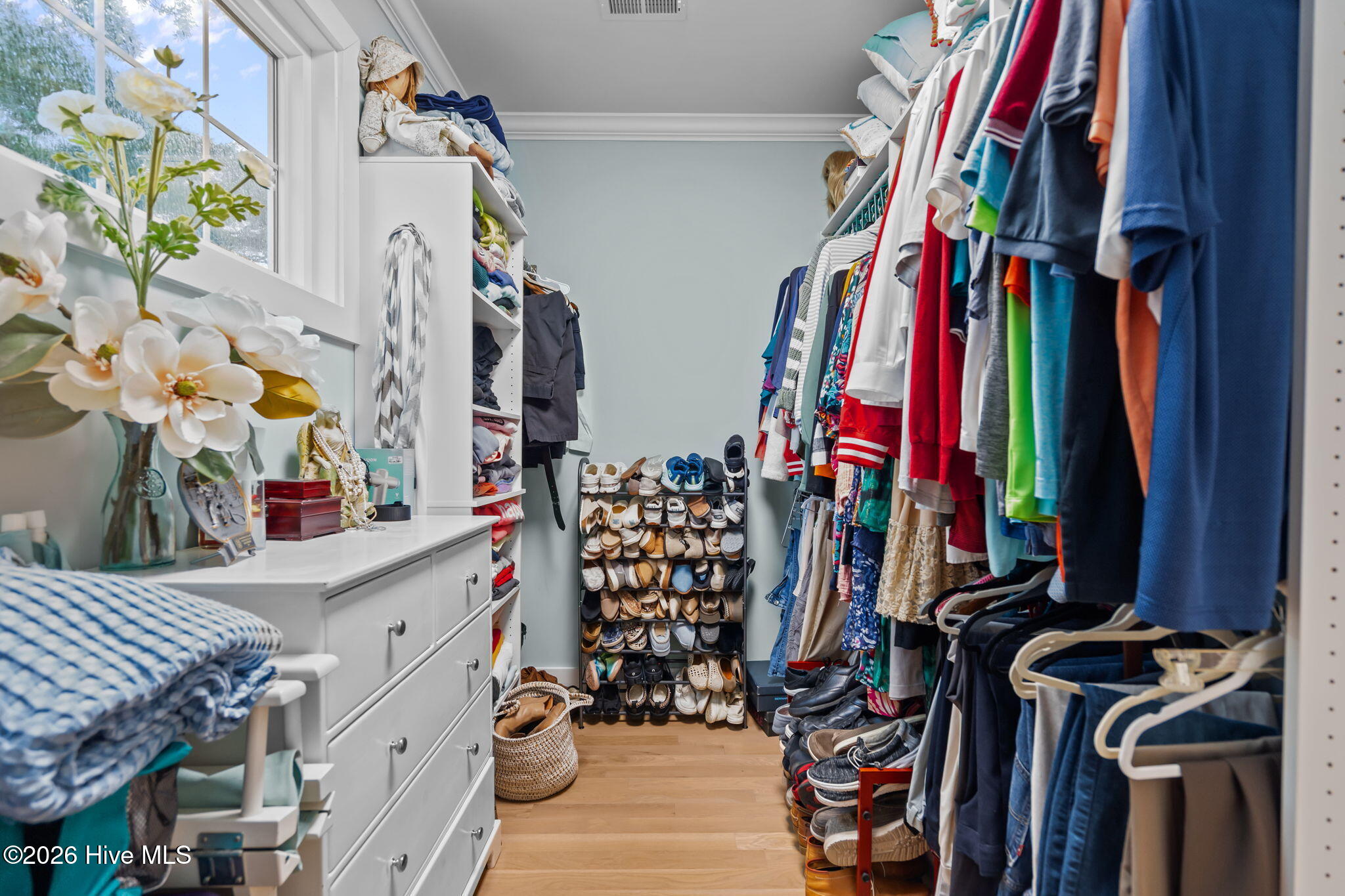 100549491 | Photo 30