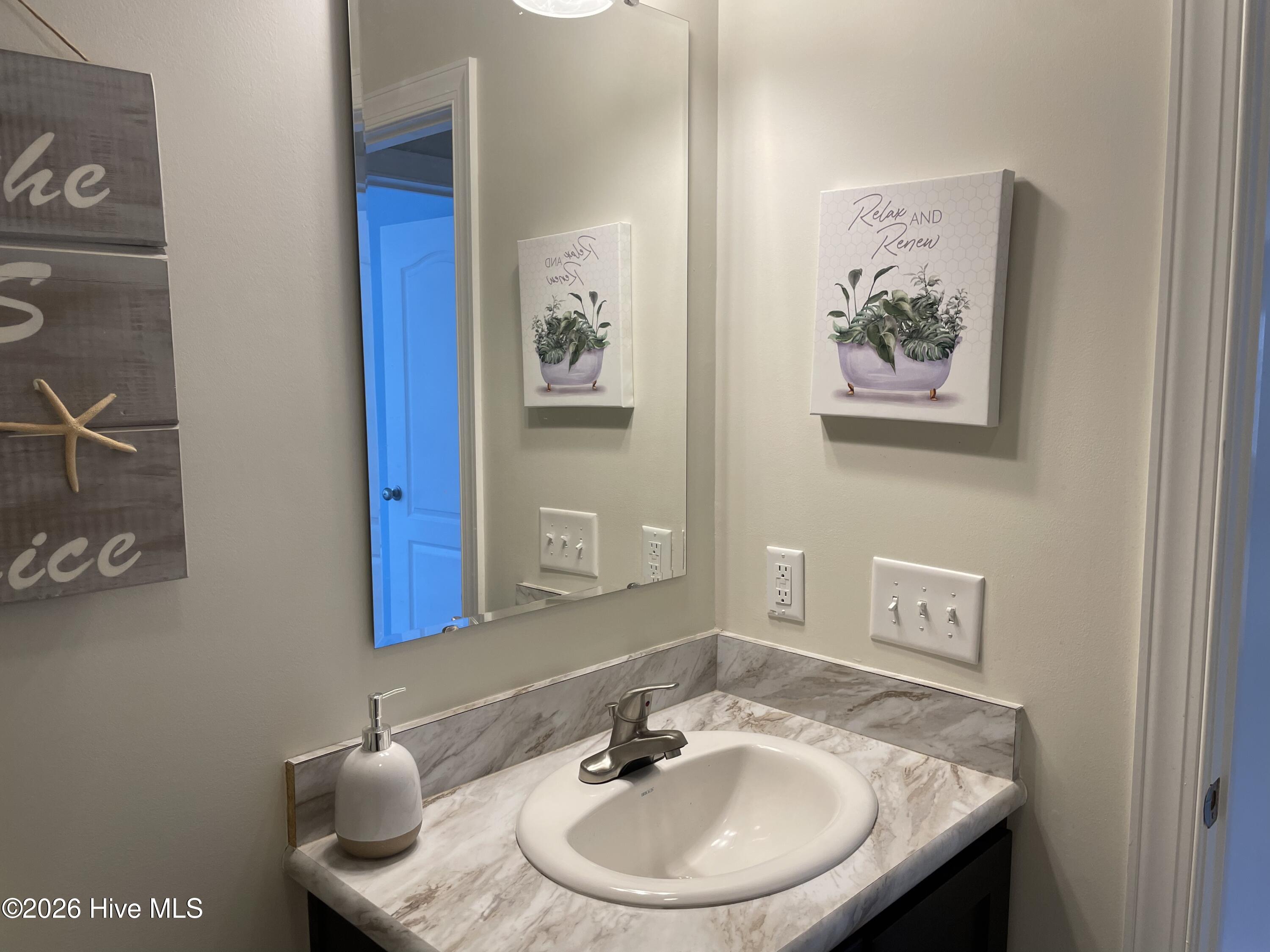 100568375 | Photo 21