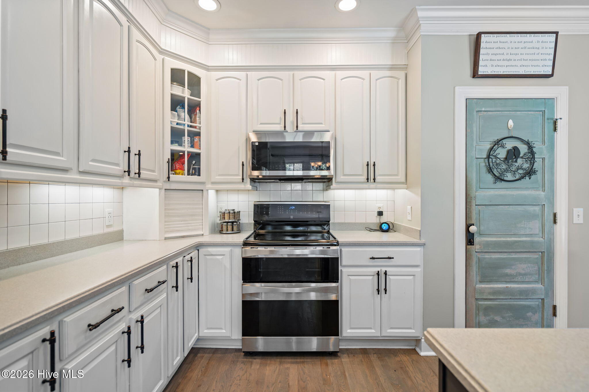 100558243 | Photo 14