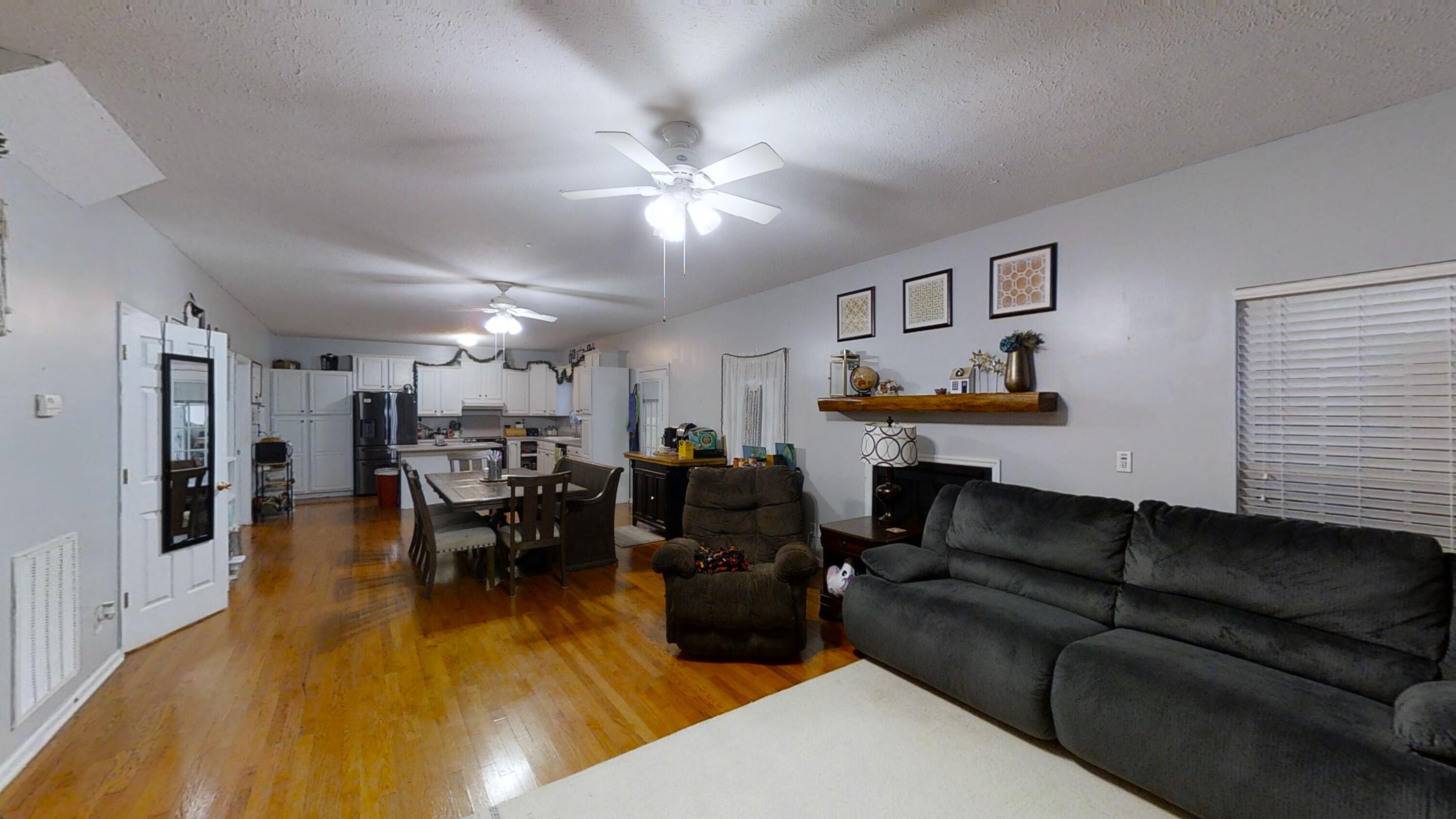 2750-St-Clair-Rd-06152022_082436