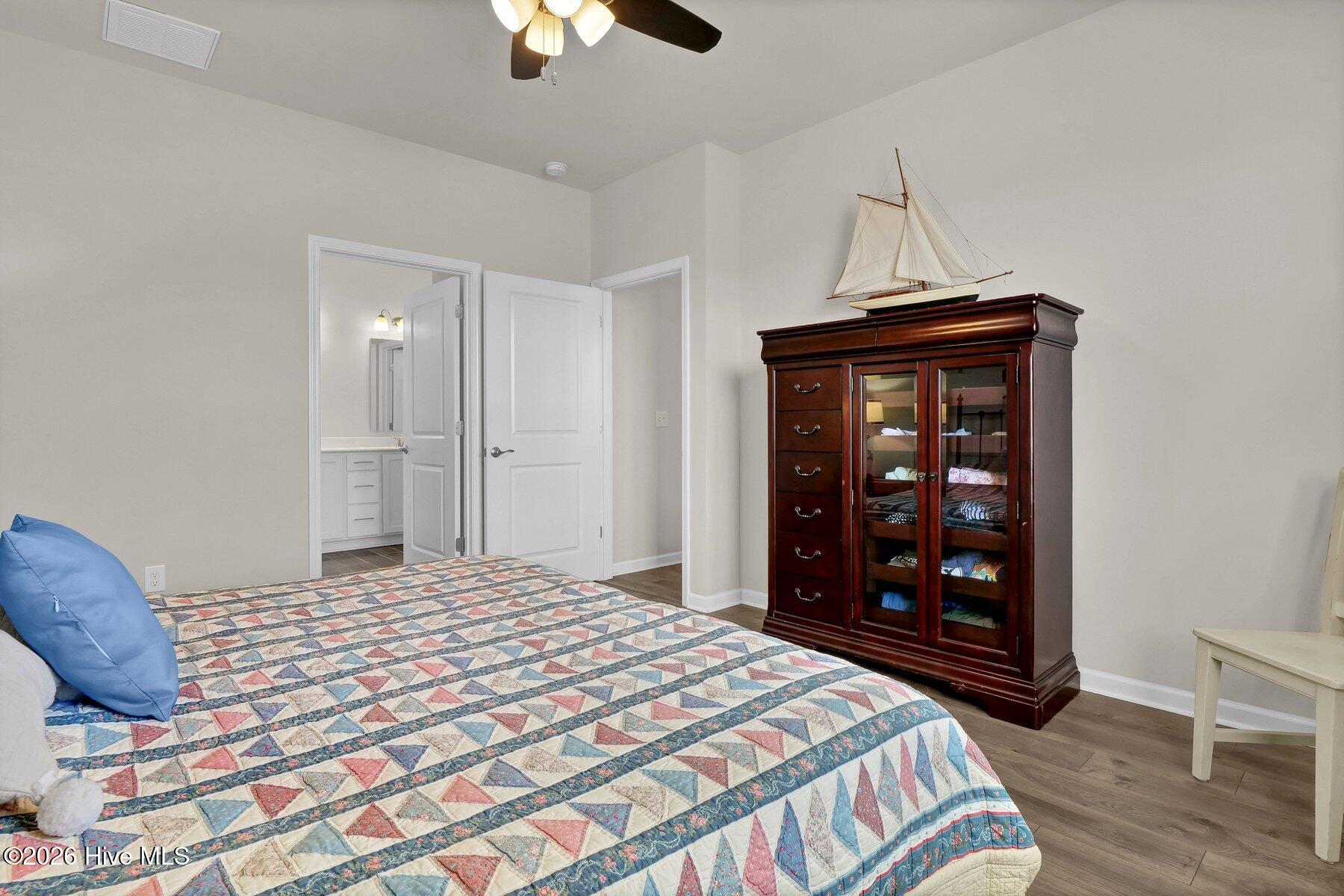 100556817 | Photo 12