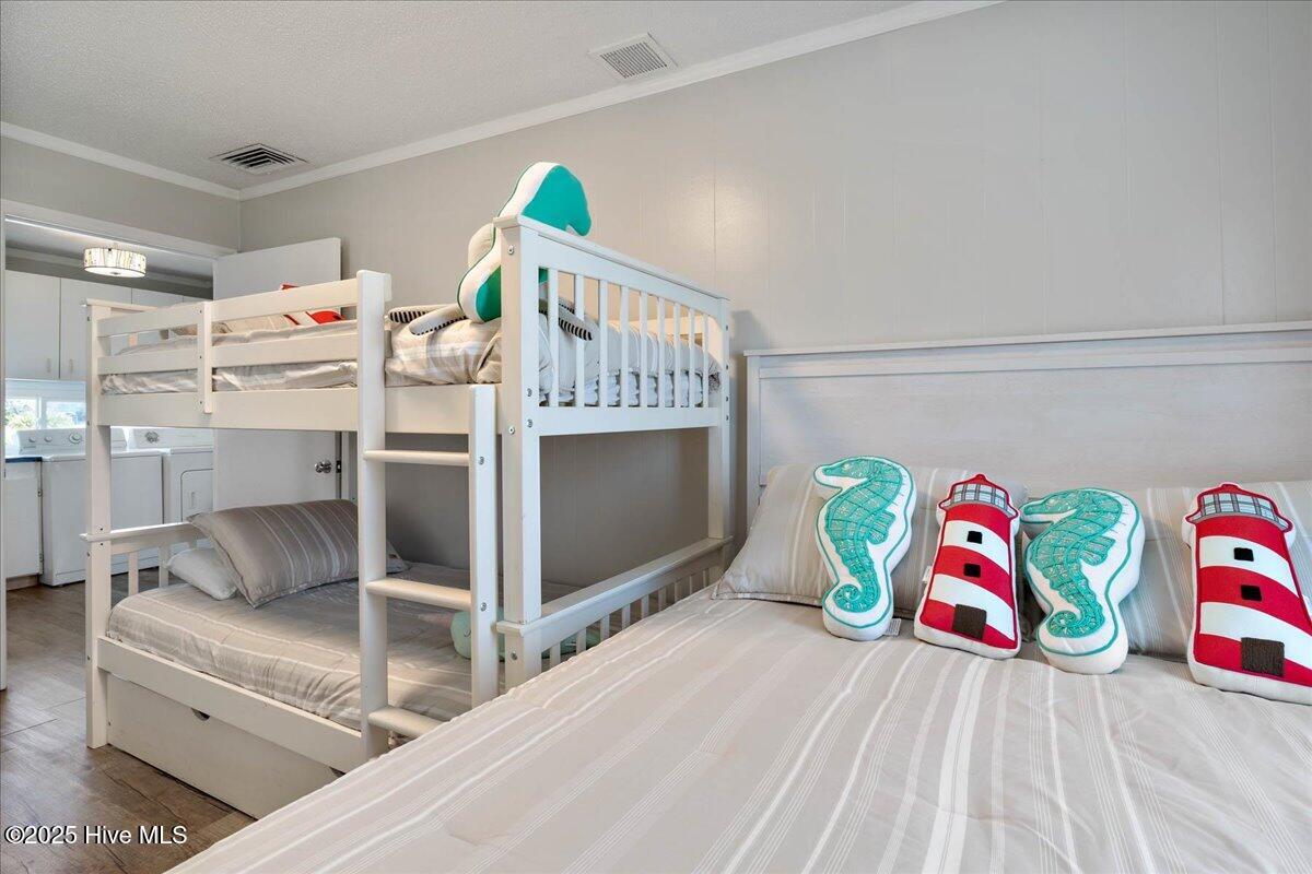 100550823 | Photo 29