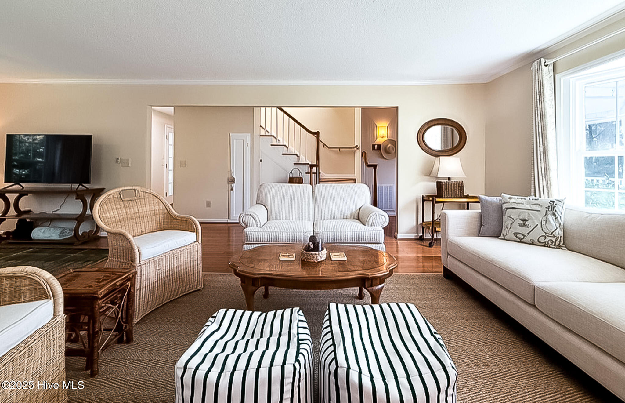 D27421C8-E15A-4BAB-AA95-FCFB6F3D5C8B_1_1