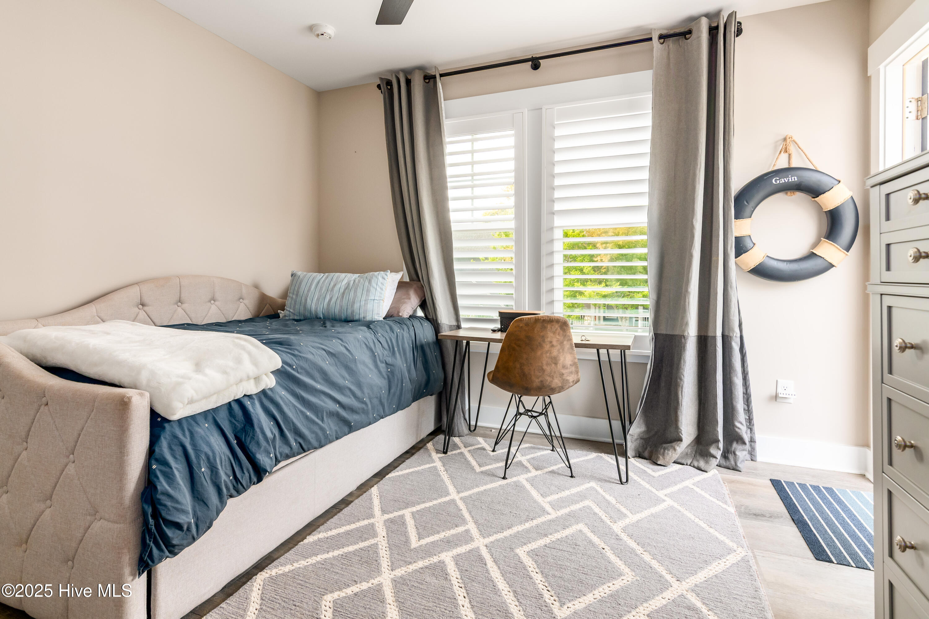 100501018 | Photo 41