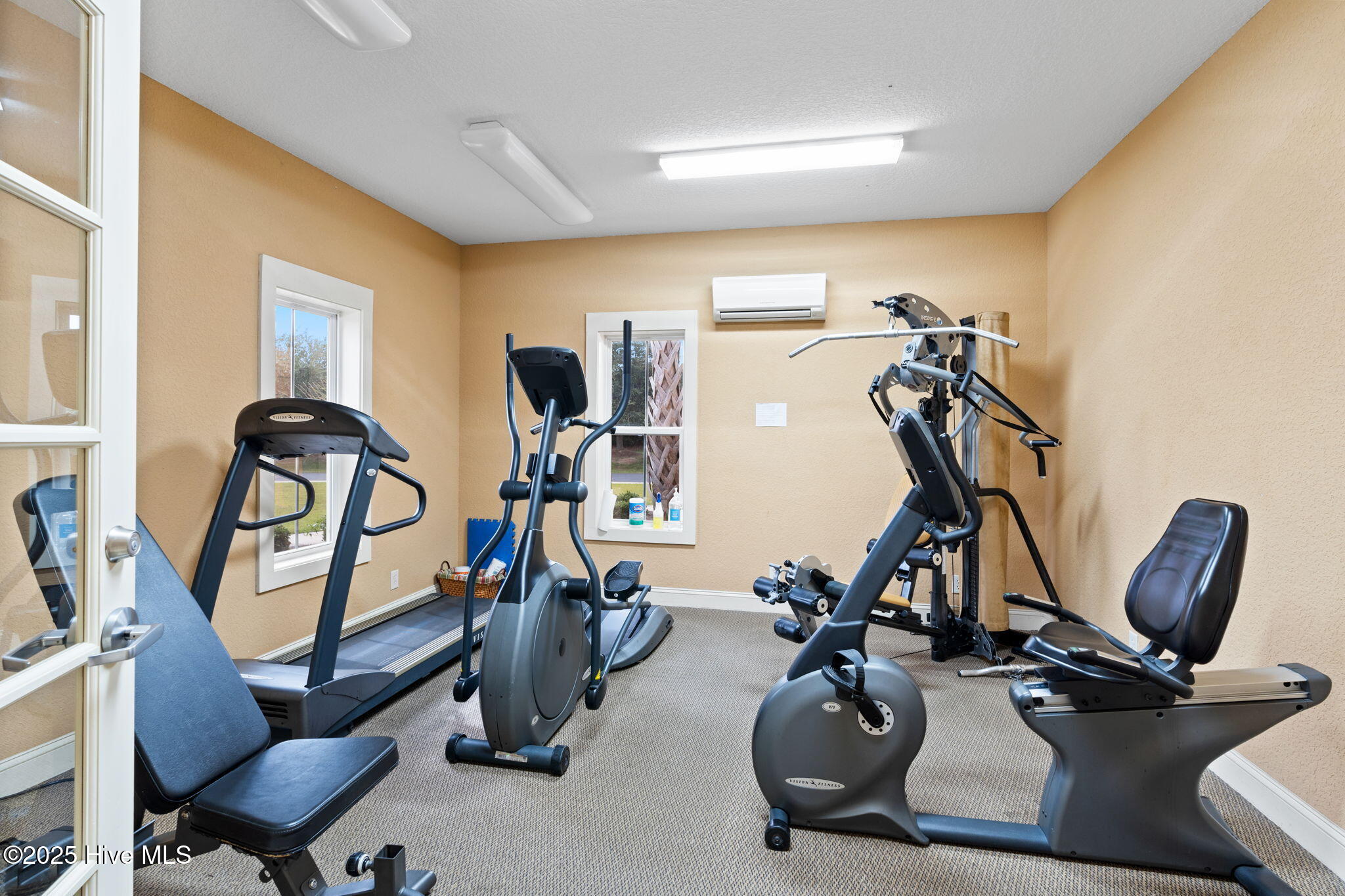 100535232 | Photo 47