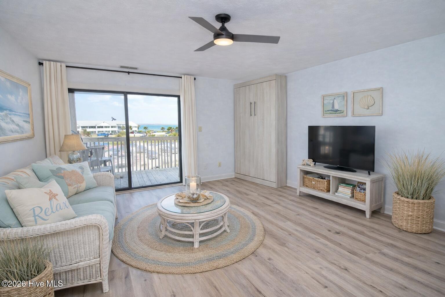 100516051 | Photo 28