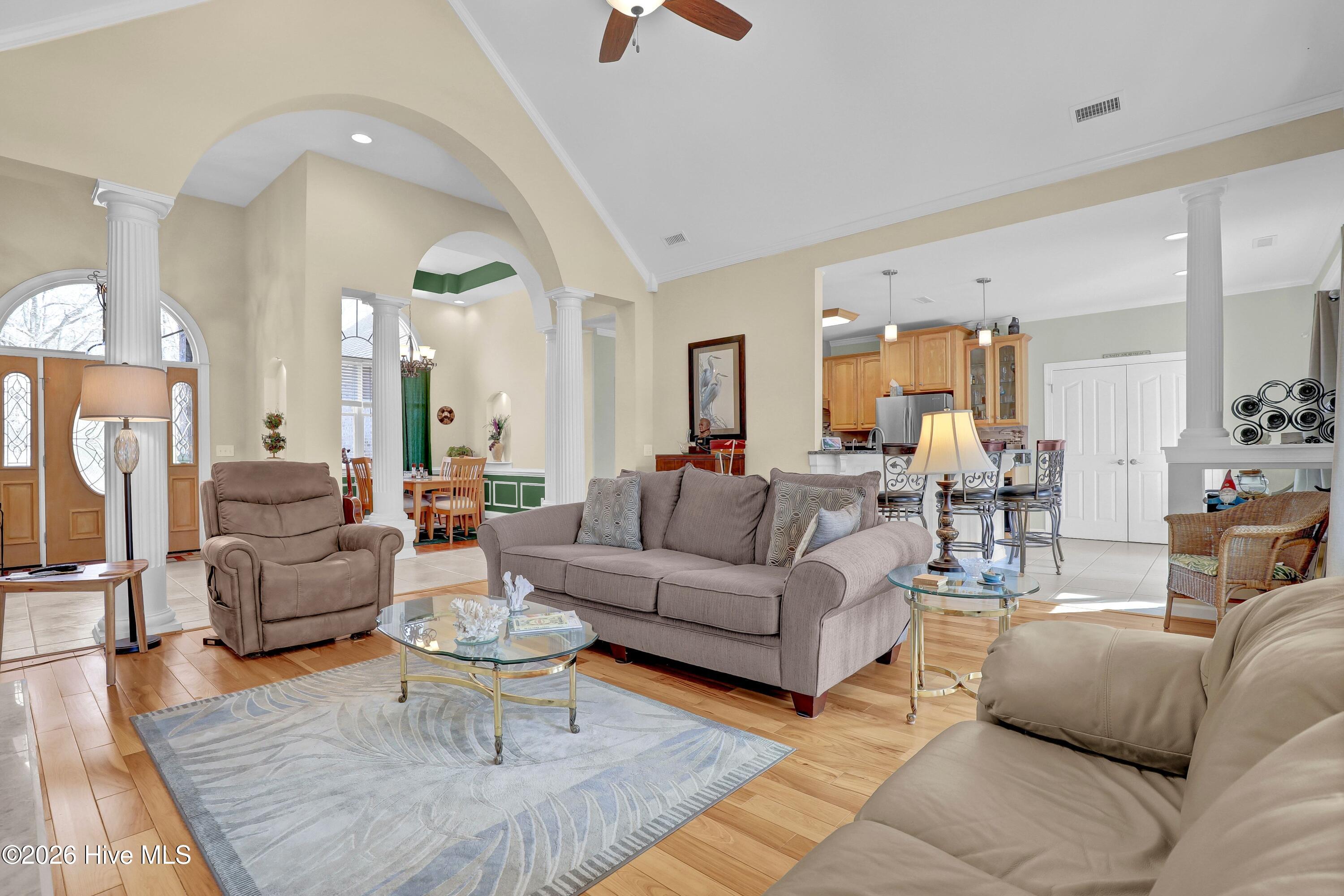 100555539 | Photo 10