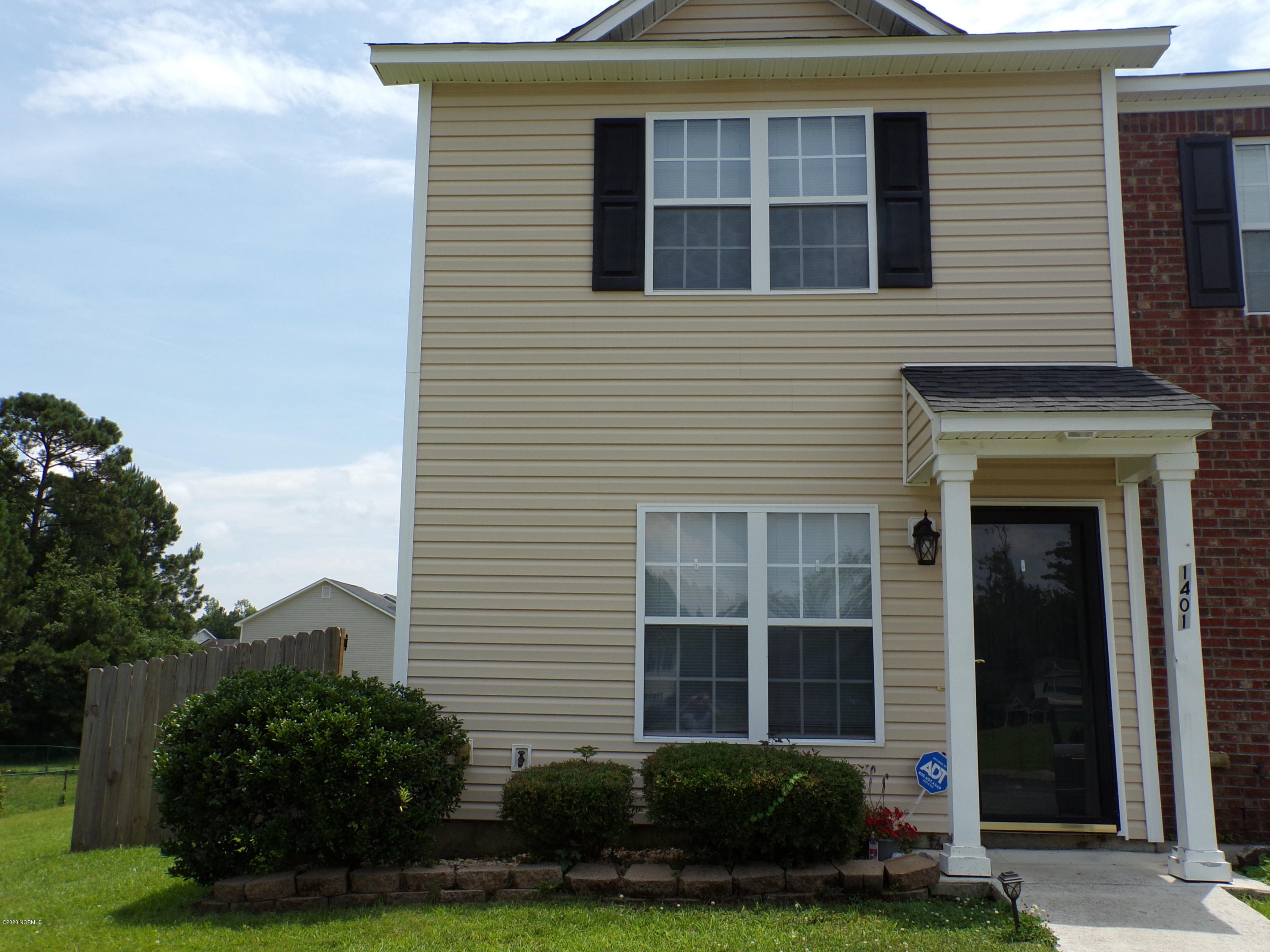 100556621 | Photo 24