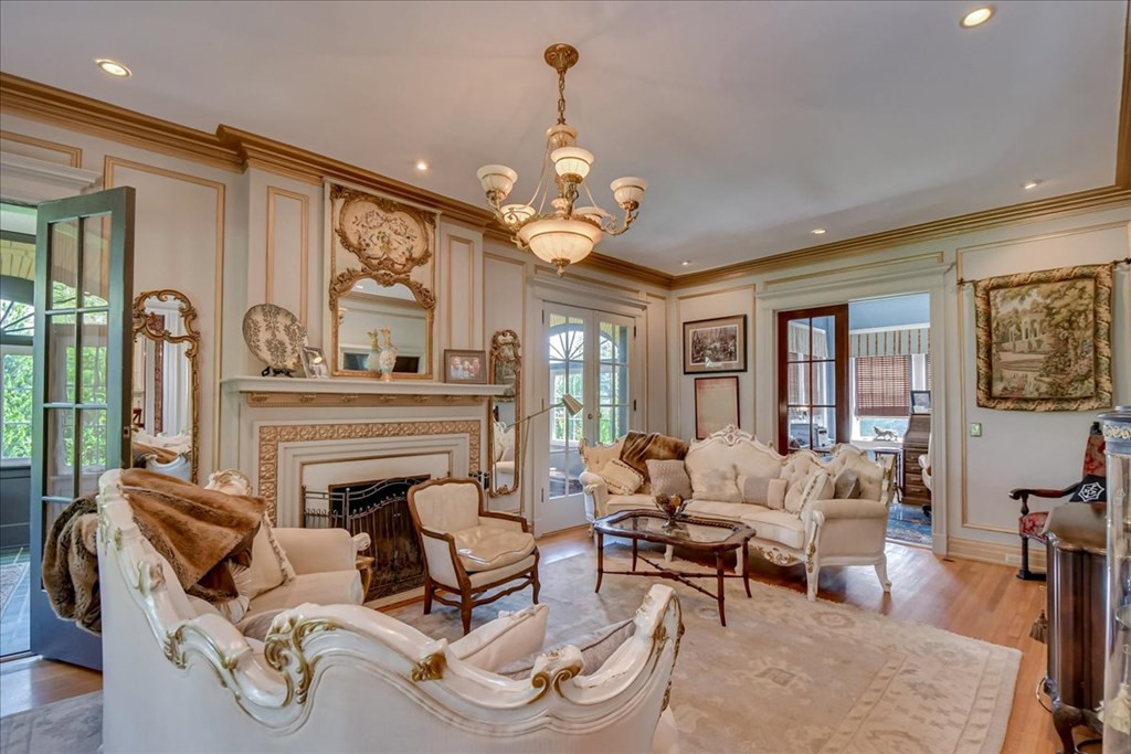 Formal parlor