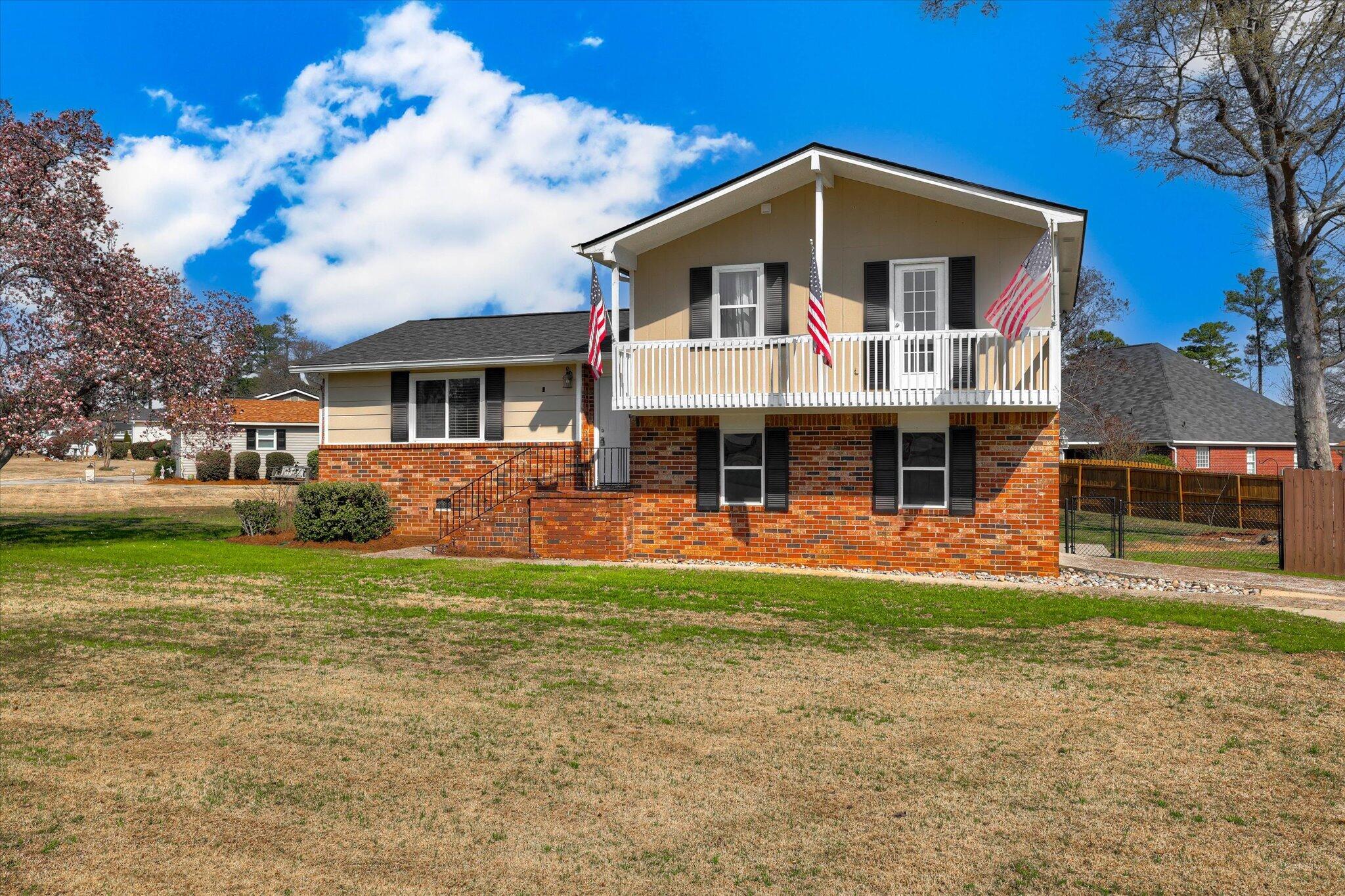 Homes for sale in Martinez, GA | 210 Oakridge Dr, Martinez, GA 30907 | MLS# 553025