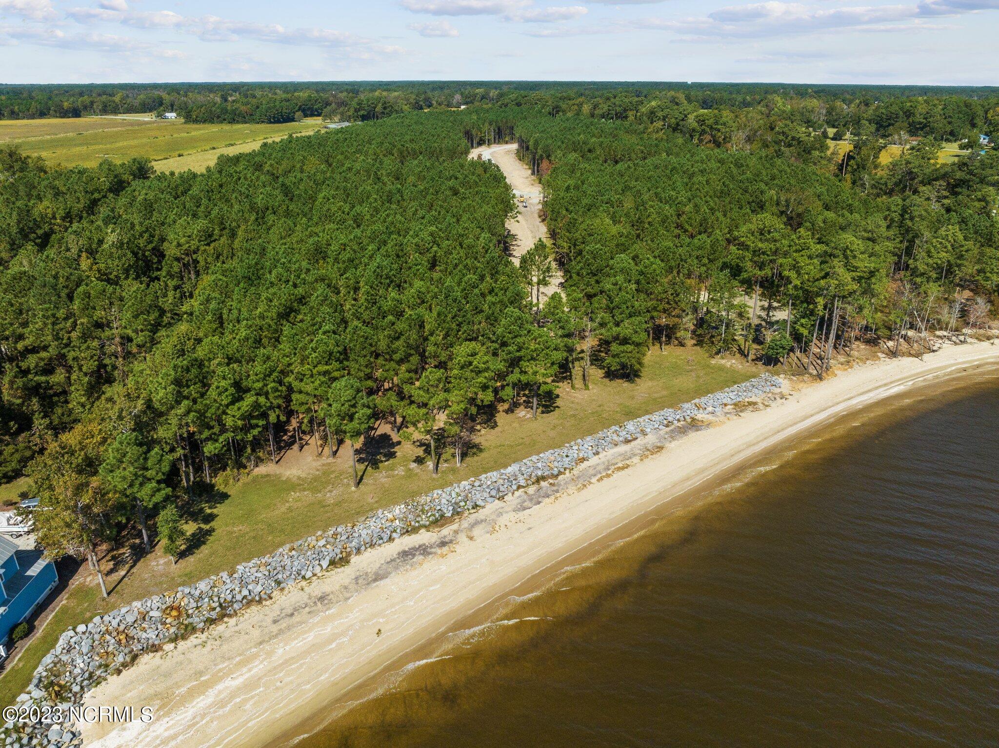 Homes for sale in Oriental, NC | 8 Sandy Bay Dr E, Oriental, NC 28571 | MLS# 100415066