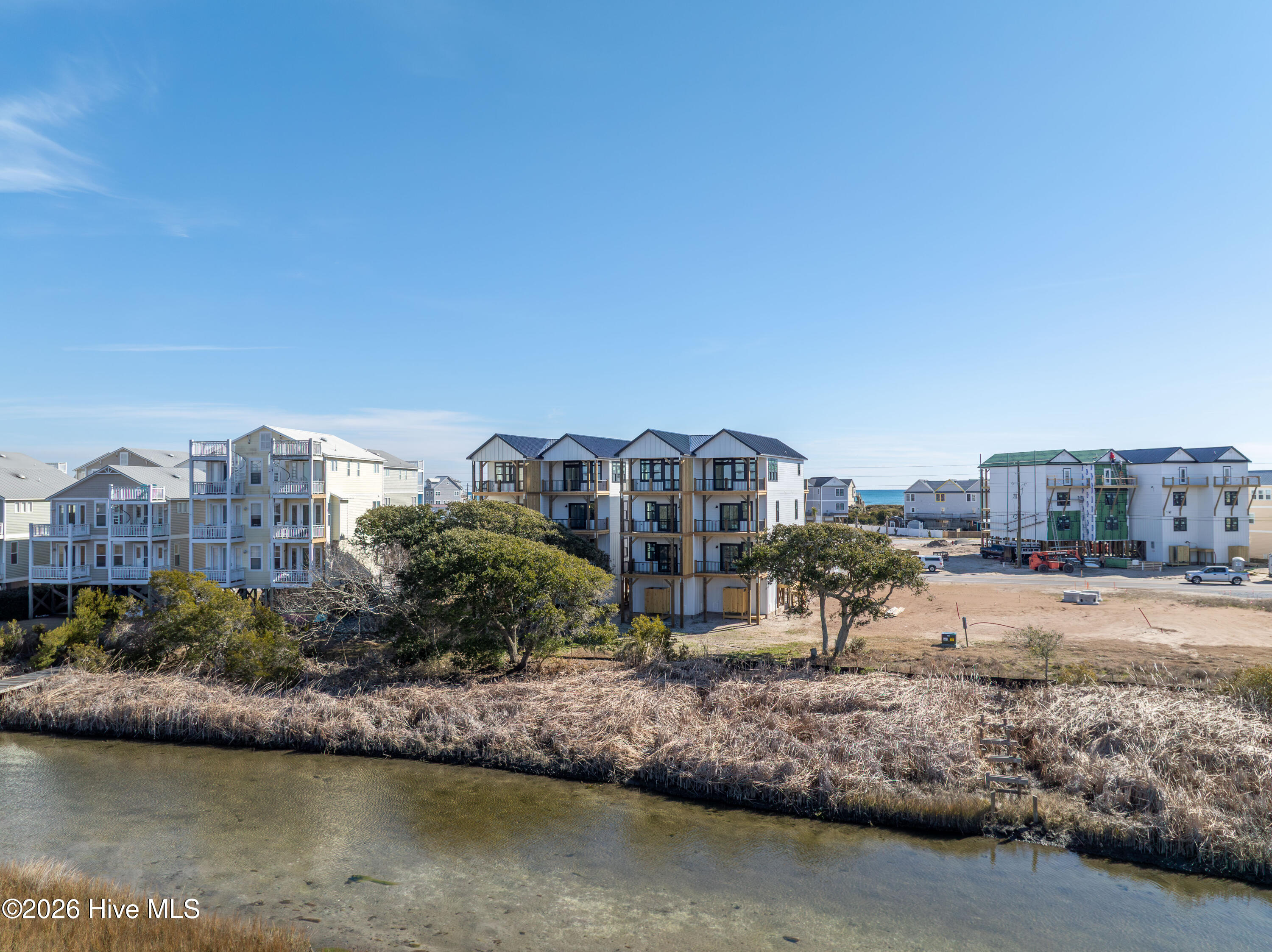 100552257 | Photo 31