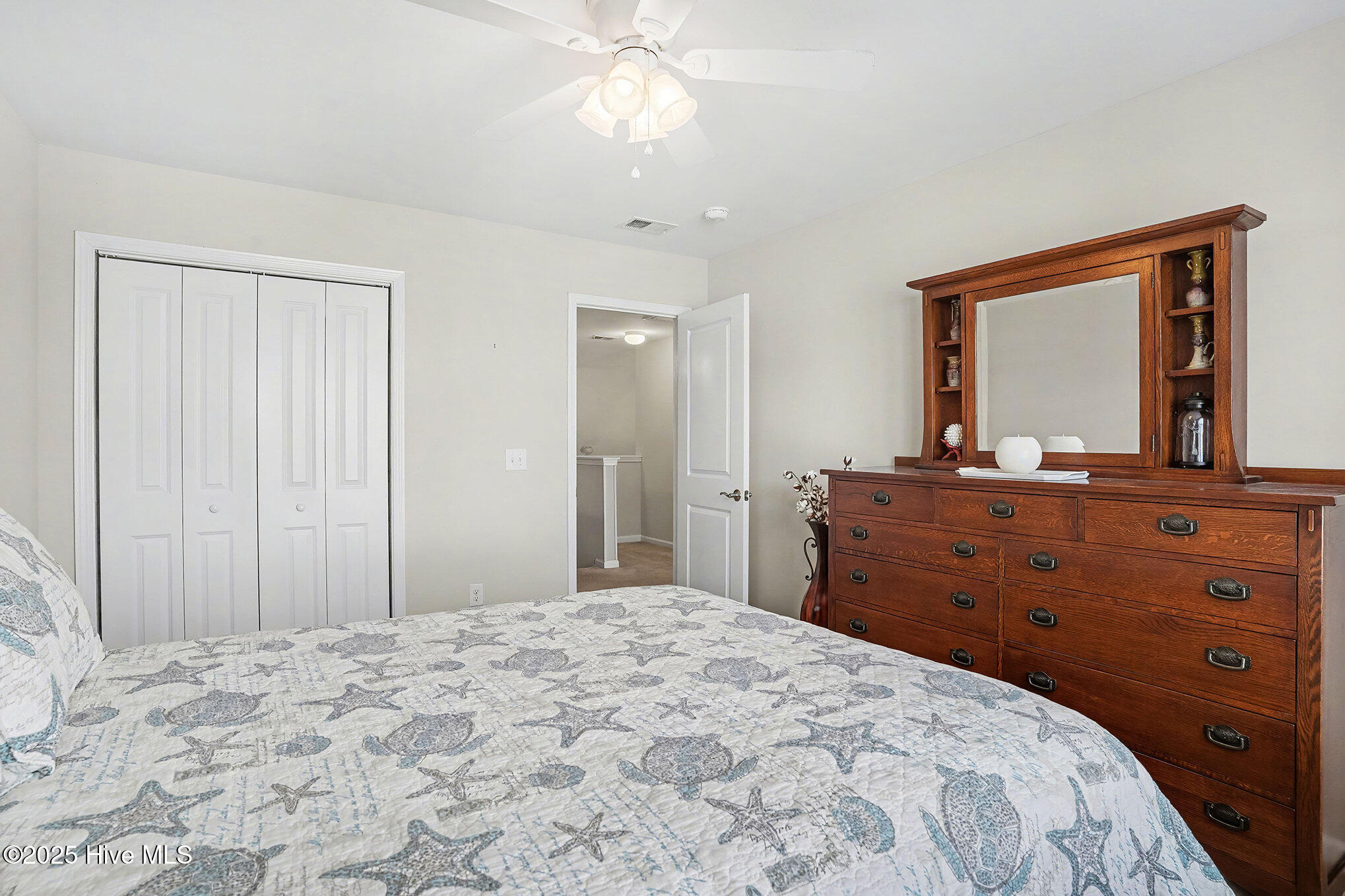 100545929 | Photo 31