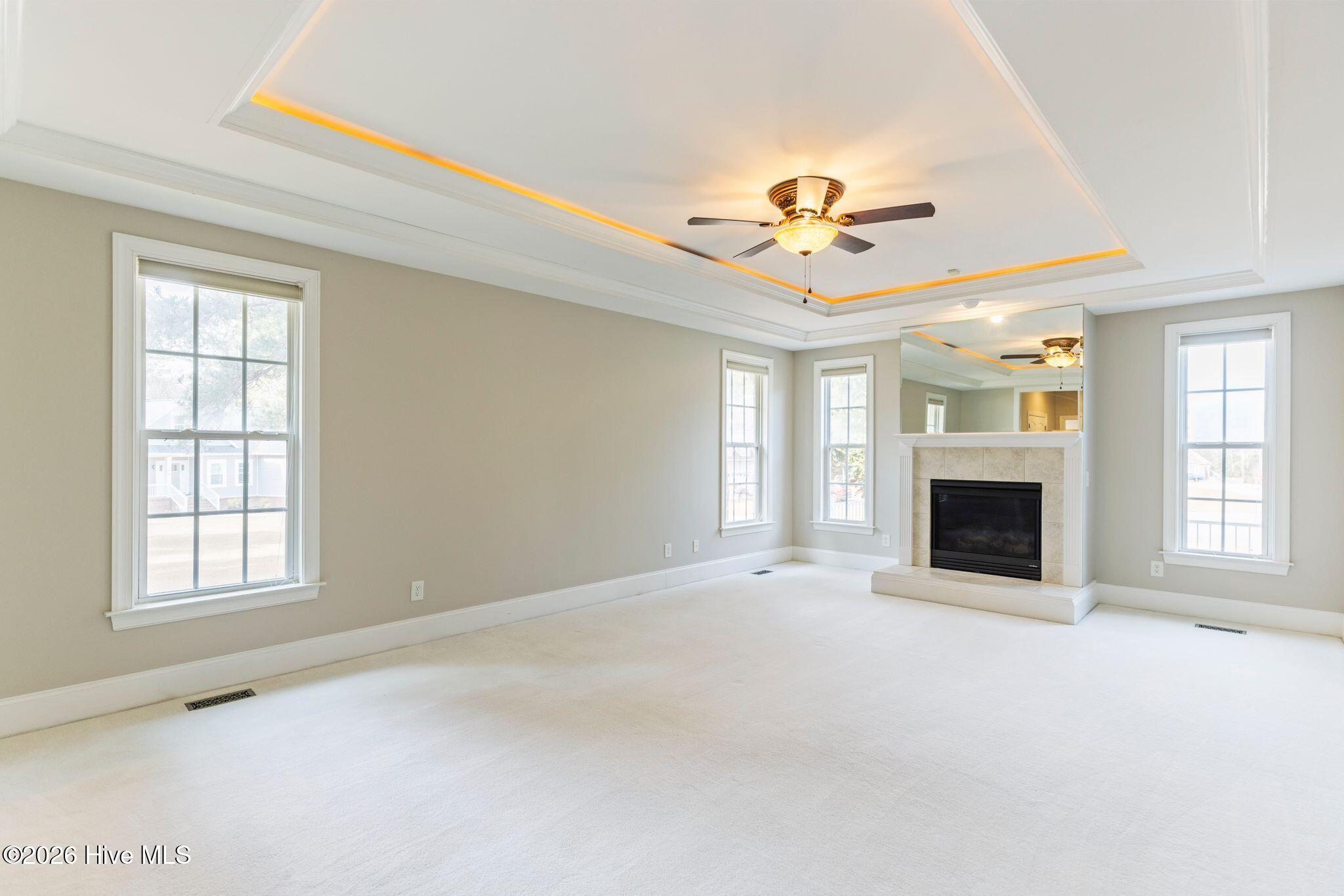 100553307 | Photo 39