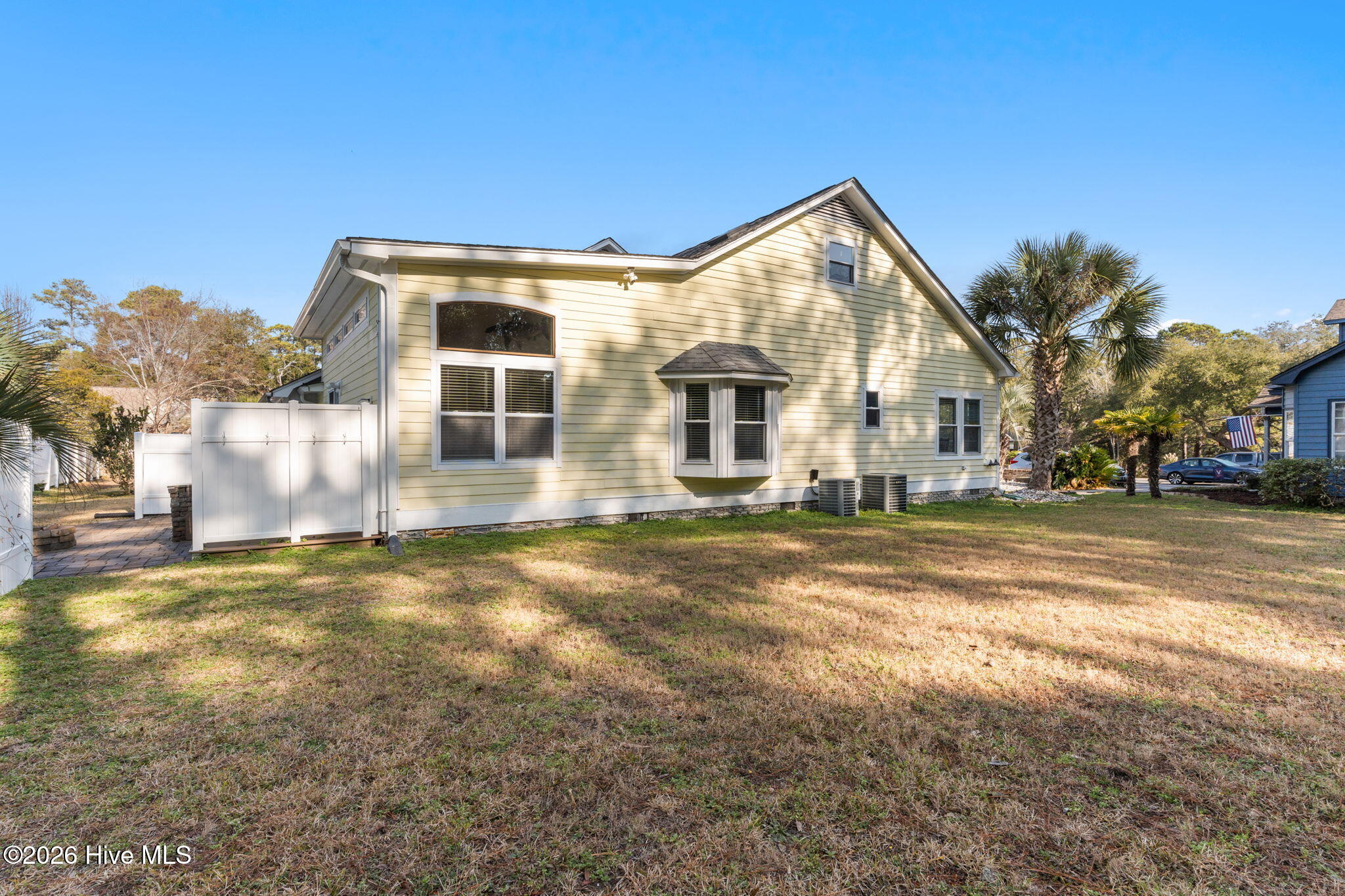 100548707 | Photo 48