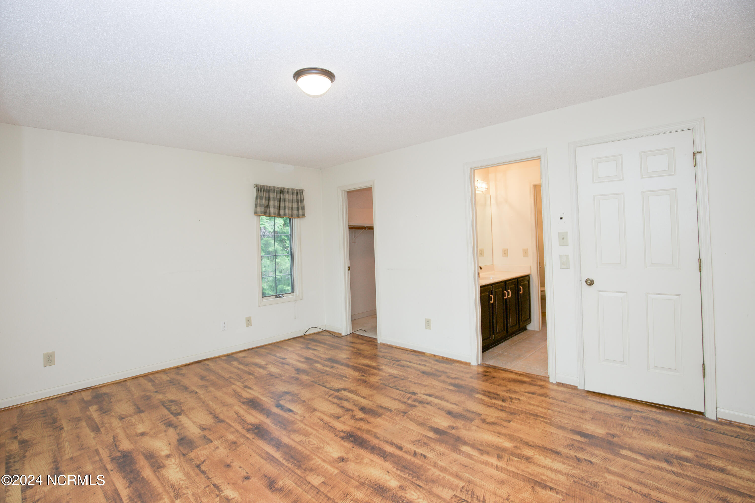 620 Diamondhead Dr S-30