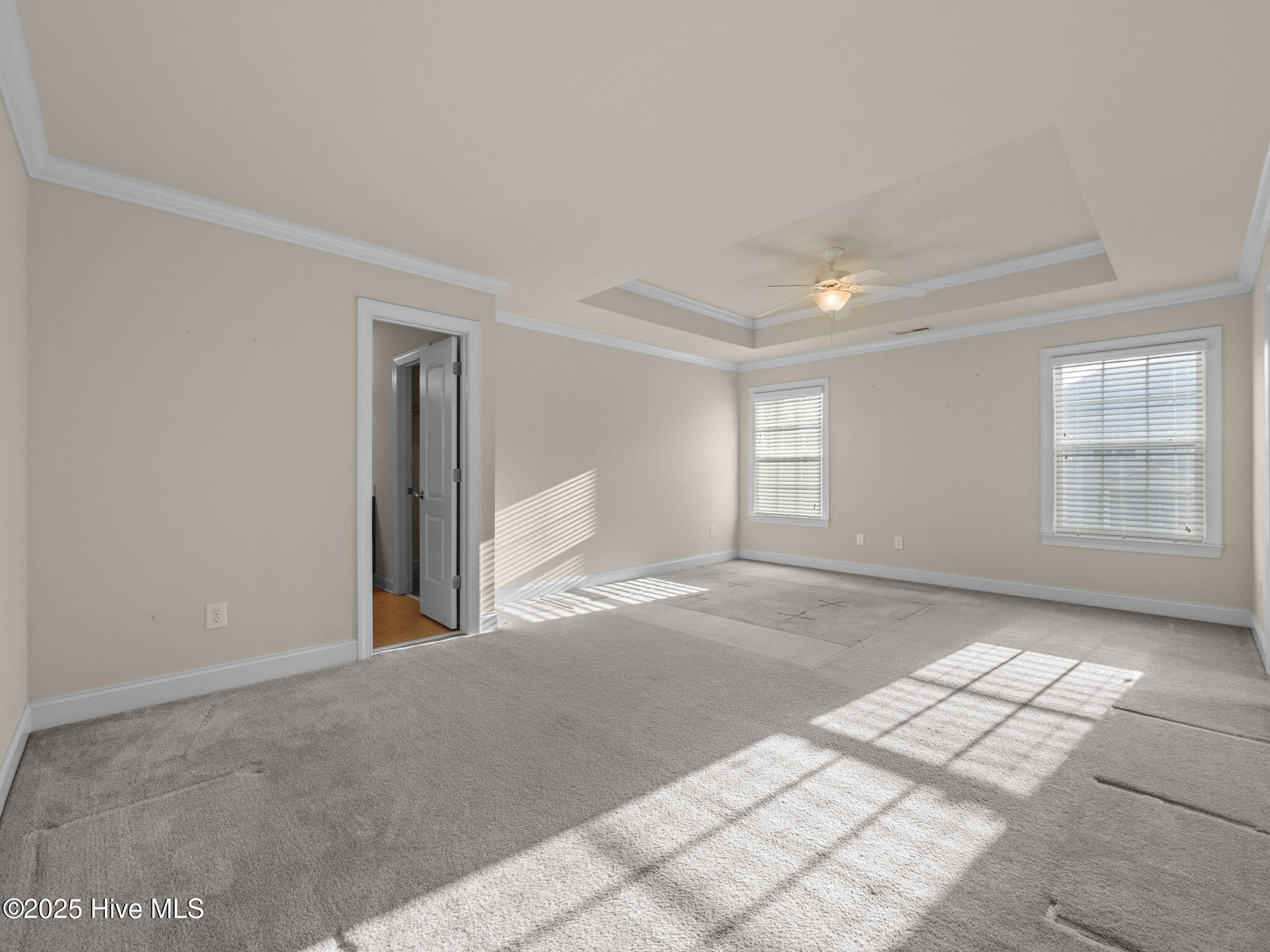 100545403 | Photo 22