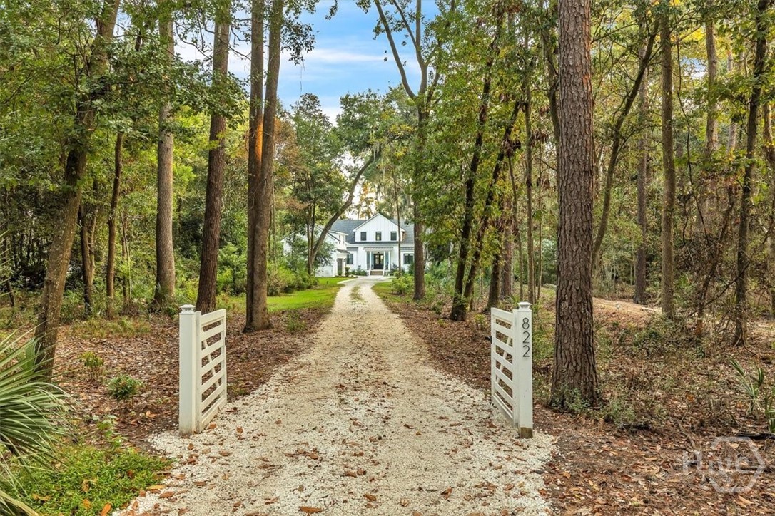 Private entrance gates added in 2025.