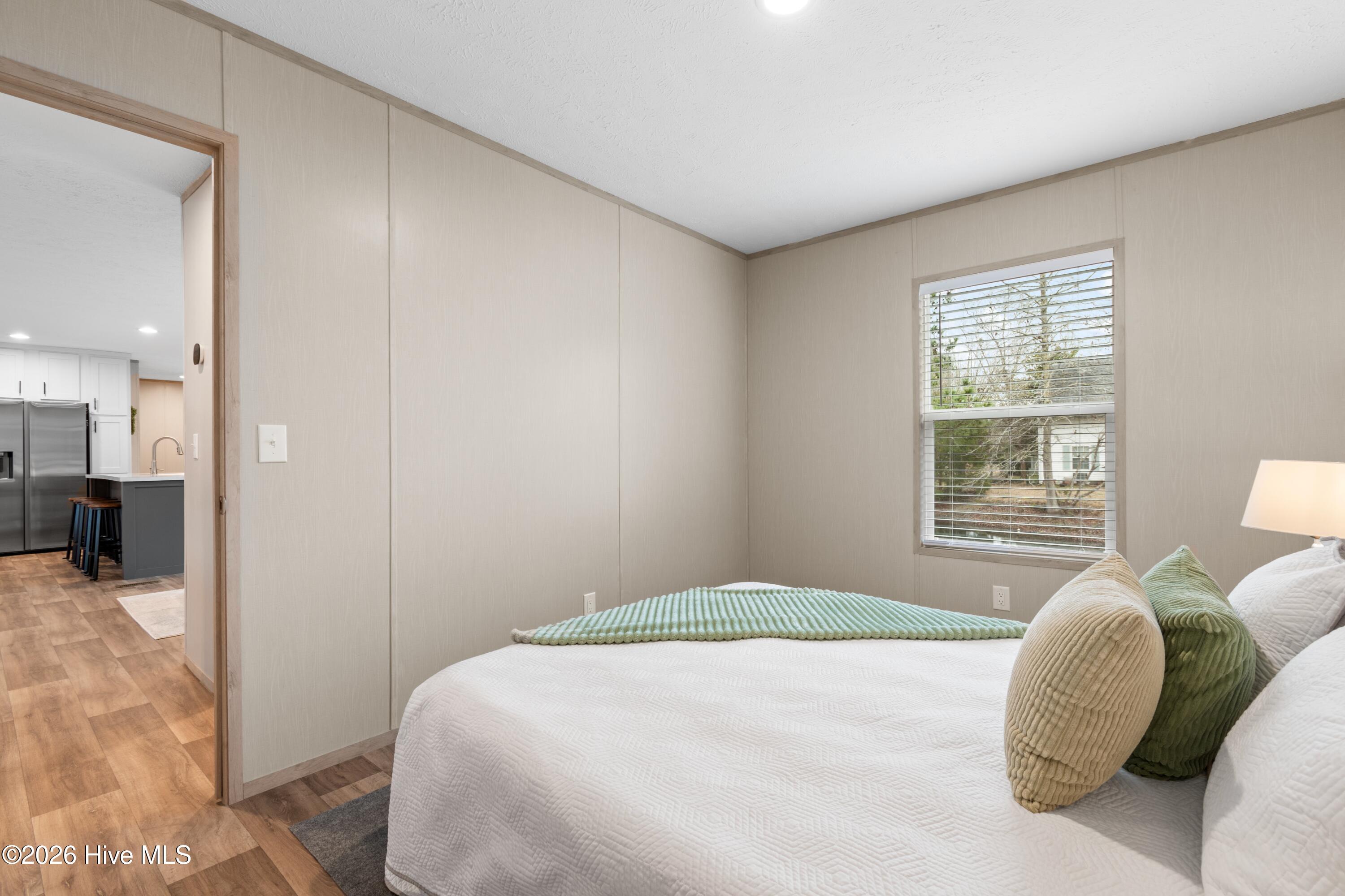 100558122 | Photo 24