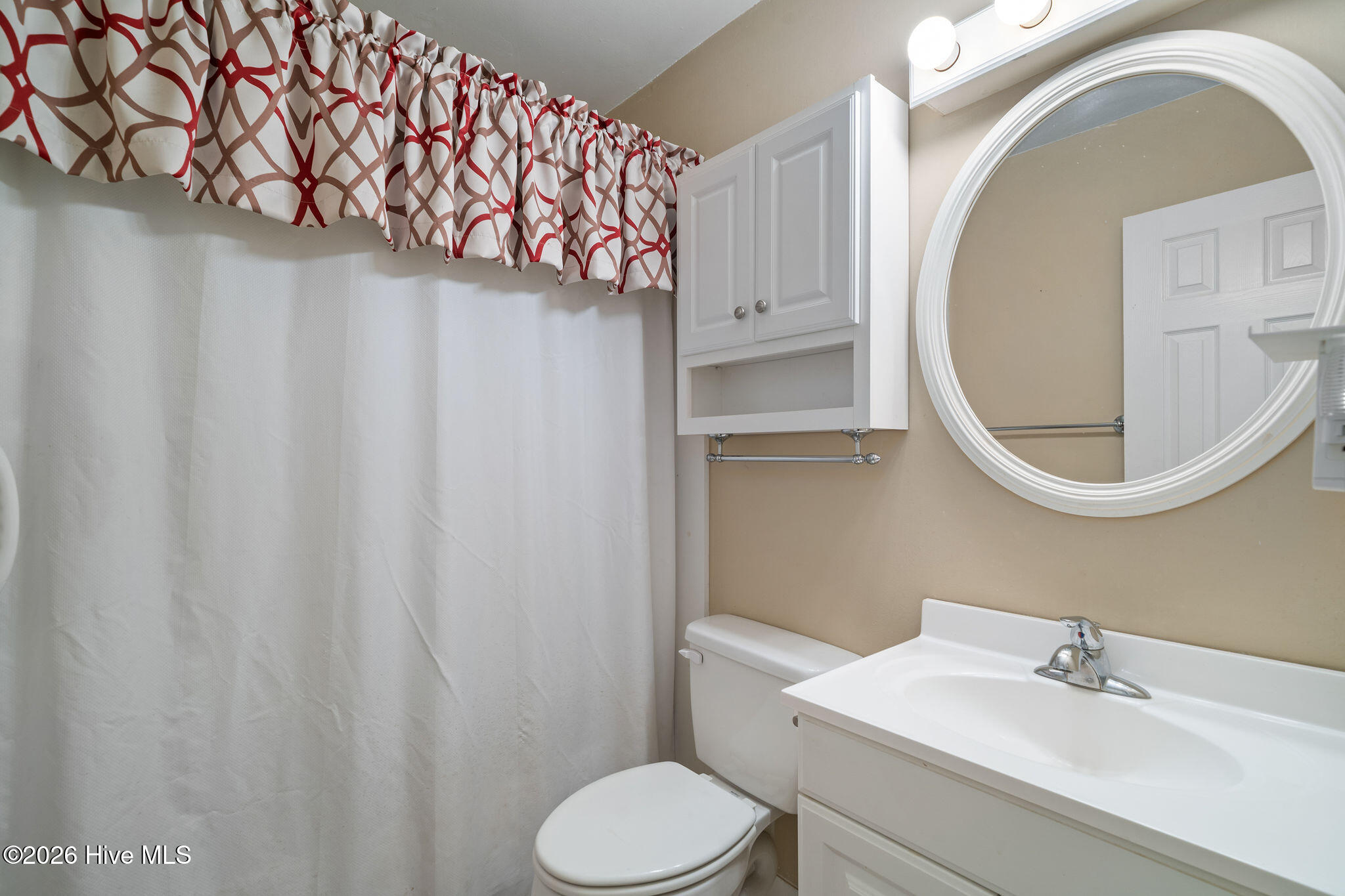 100568414 | Photo 20