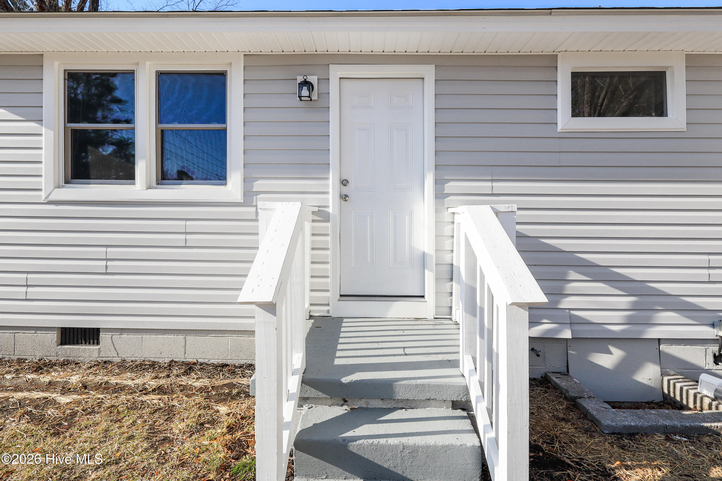 100553720 | Photo 44