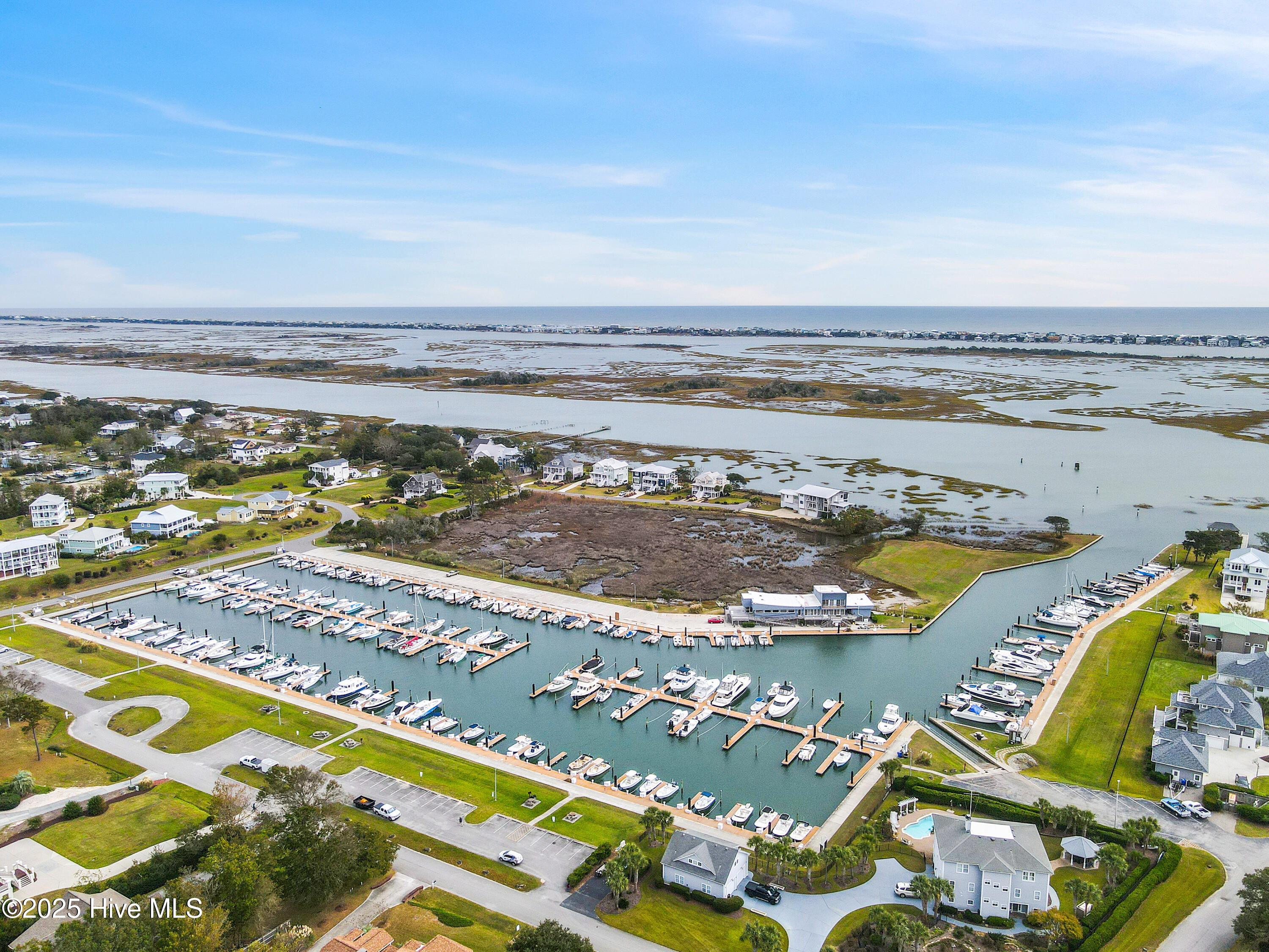 100537413 | Photo 71