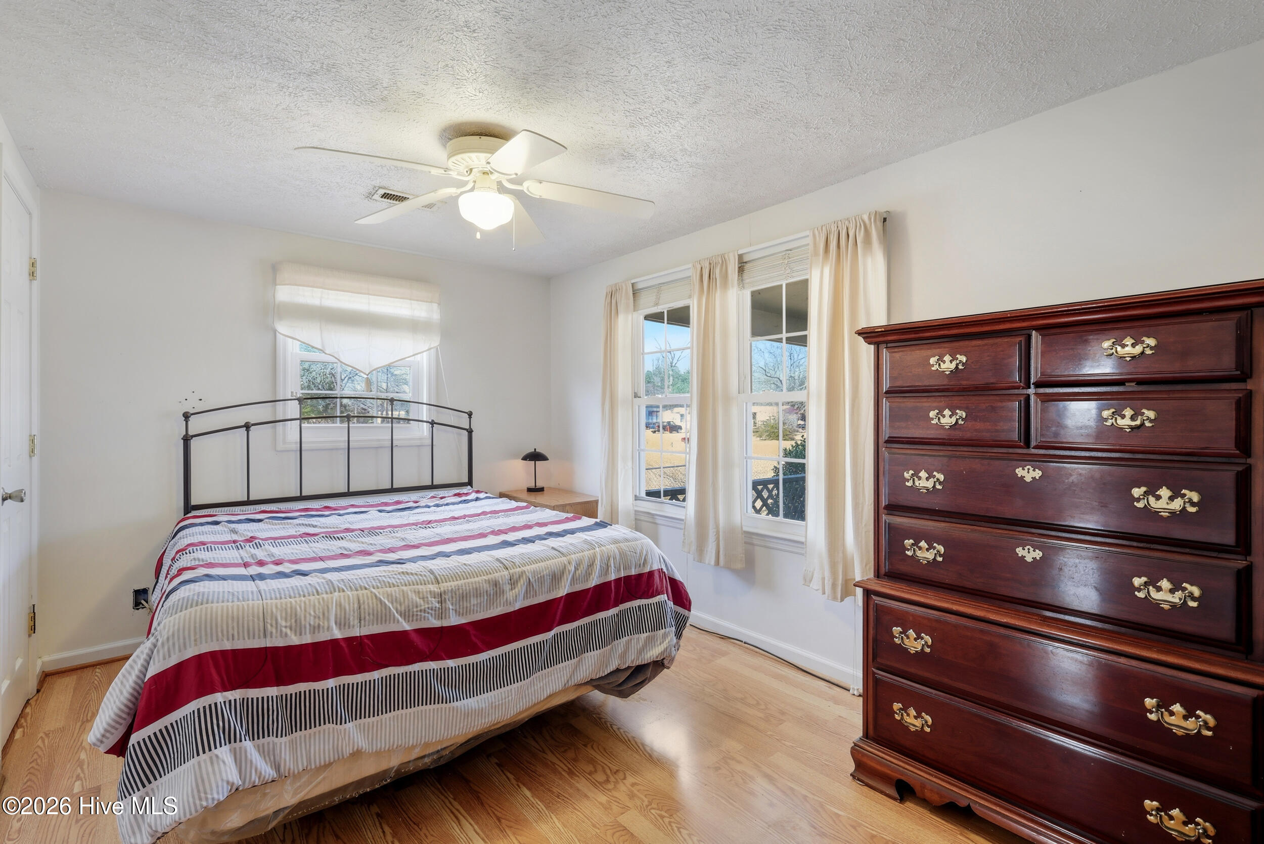 100555953 | Photo 12